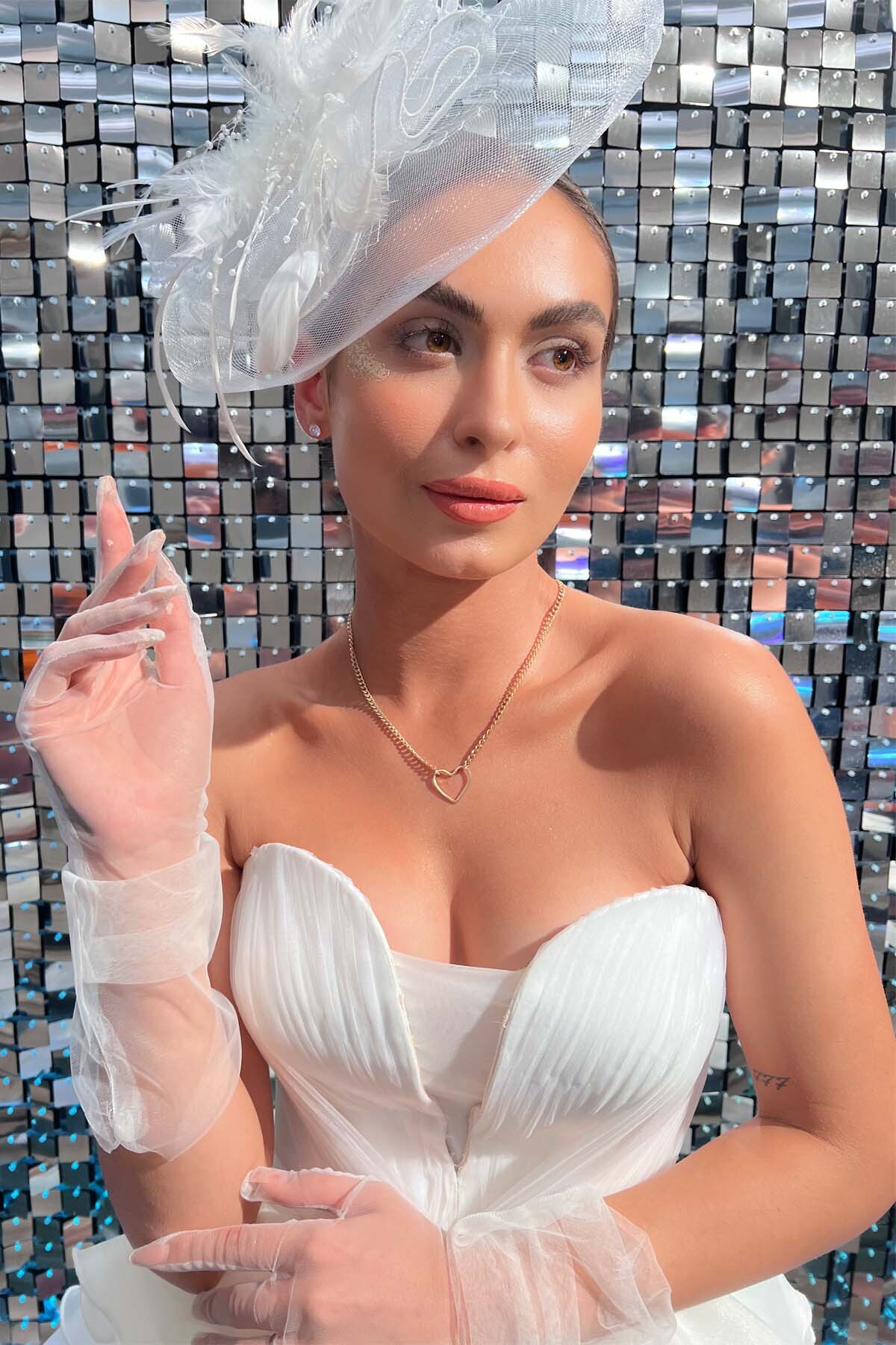 14 Ayar Altın Anteros Işıltısı Kolye (Doya Doya Moda 14. Hafta Ödülü)