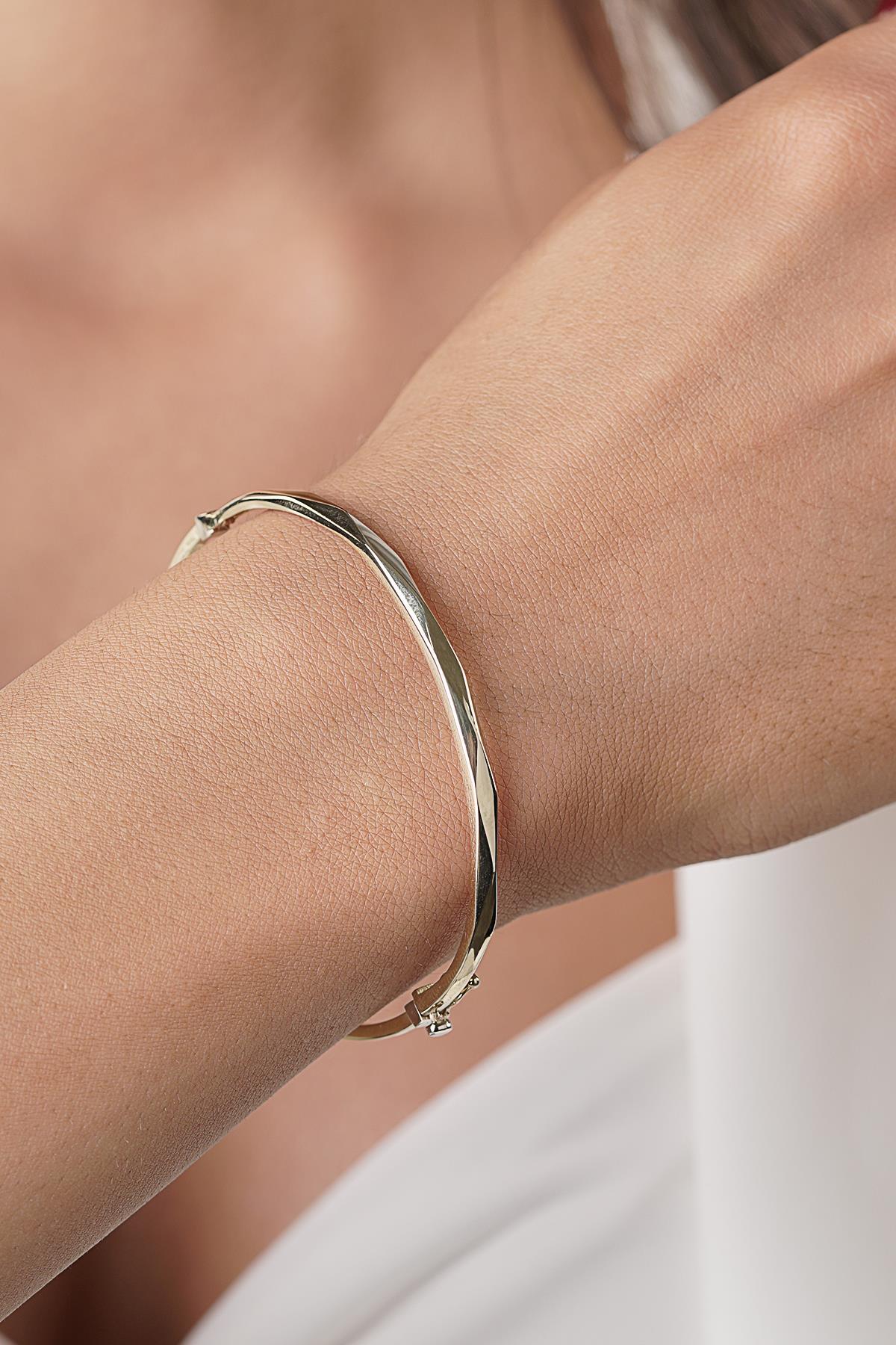 14 Ayar Altın Kelepçe Bilezik Asimetrik İnce - Fiyonk Kuyumculuk (1)