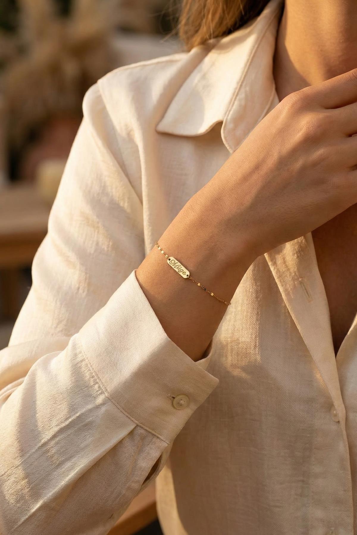 14 Ayar Altın Aynalı Zincirli Plaka Bileklik - Fiyonk Kuyumculuk (1)