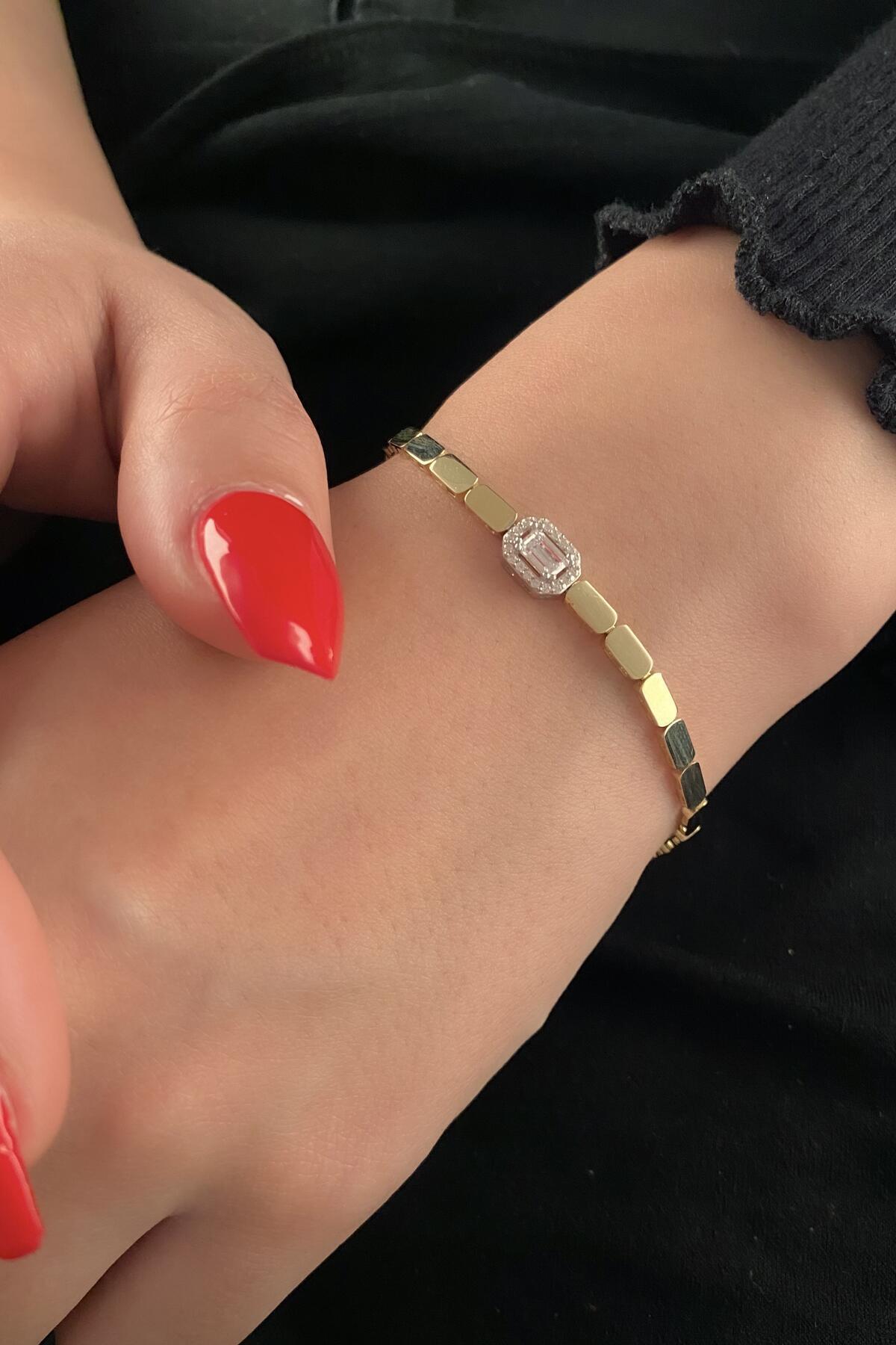 14 Ayar Altın Baget Taş Detaylı Petek Bileklik - Fiyonk Kuyumculuk