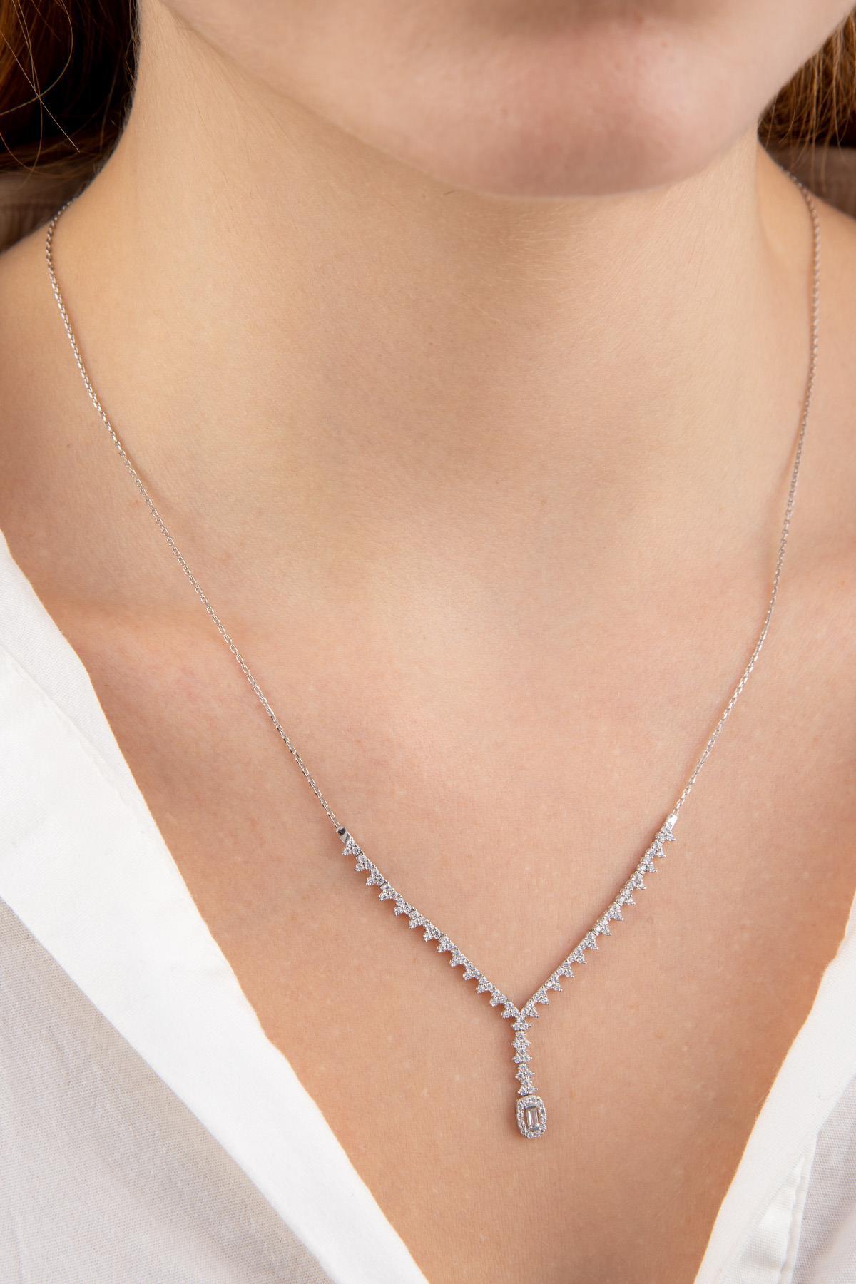 14 Ayar Altın Baget Taş Detaylı Zincirli Kolye - Fiyonk Kuyumculuk