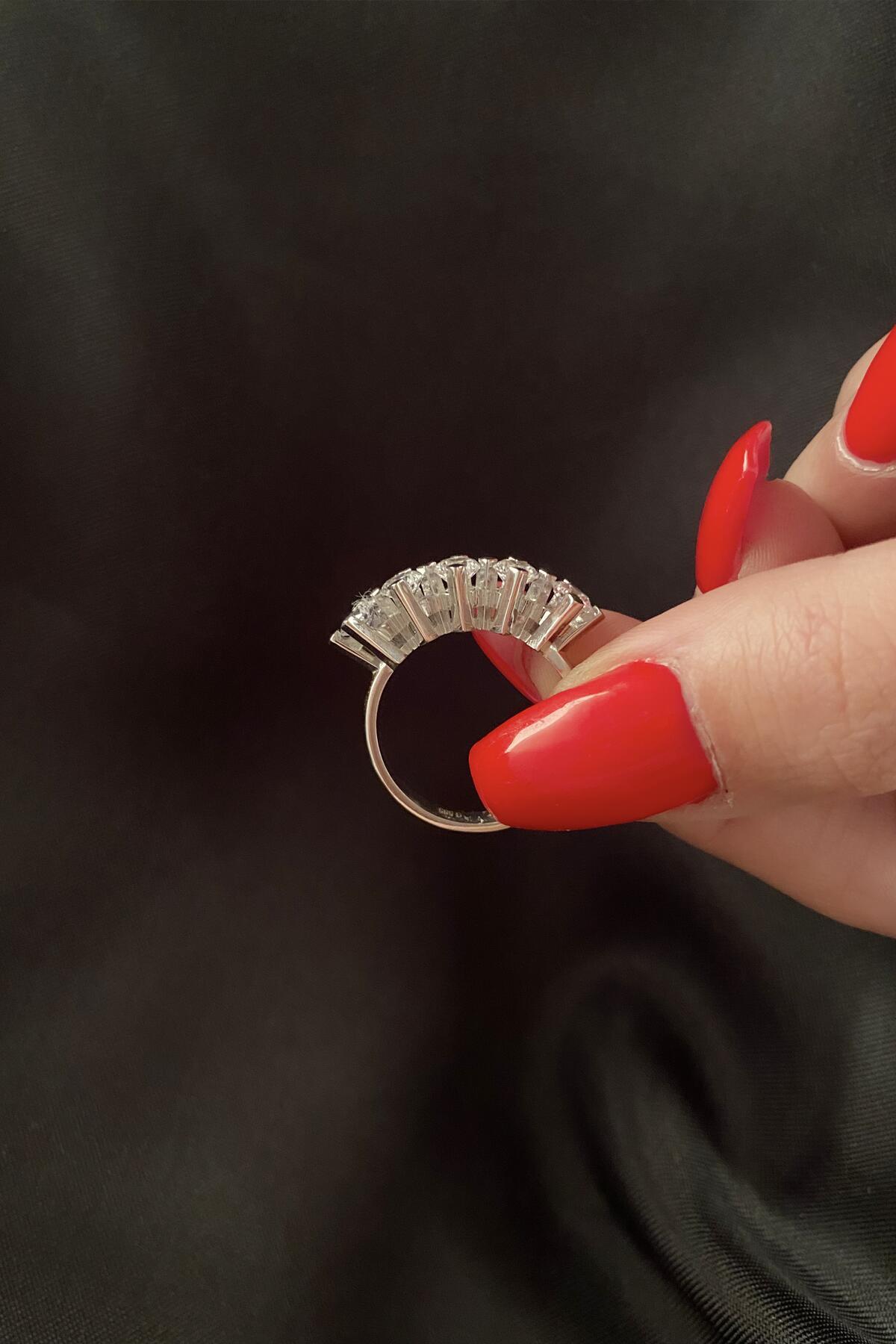 14 Ayar Altın Beştaş Yüzük 10 - Fiyonk Kuyumculuk (1)