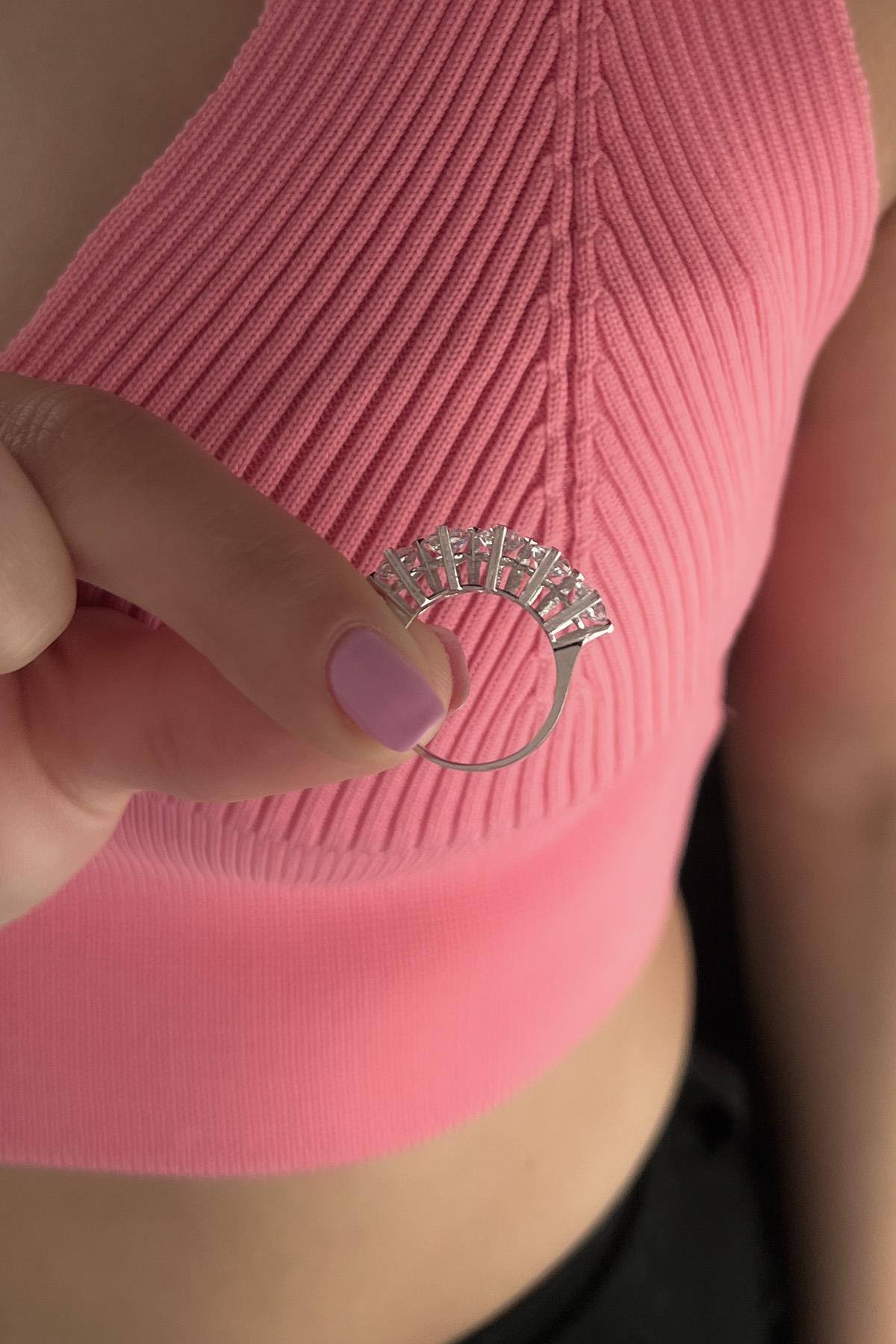 14 Ayar Altın Beştaş Yüzük - Fiyonk Kuyumculuk (1)