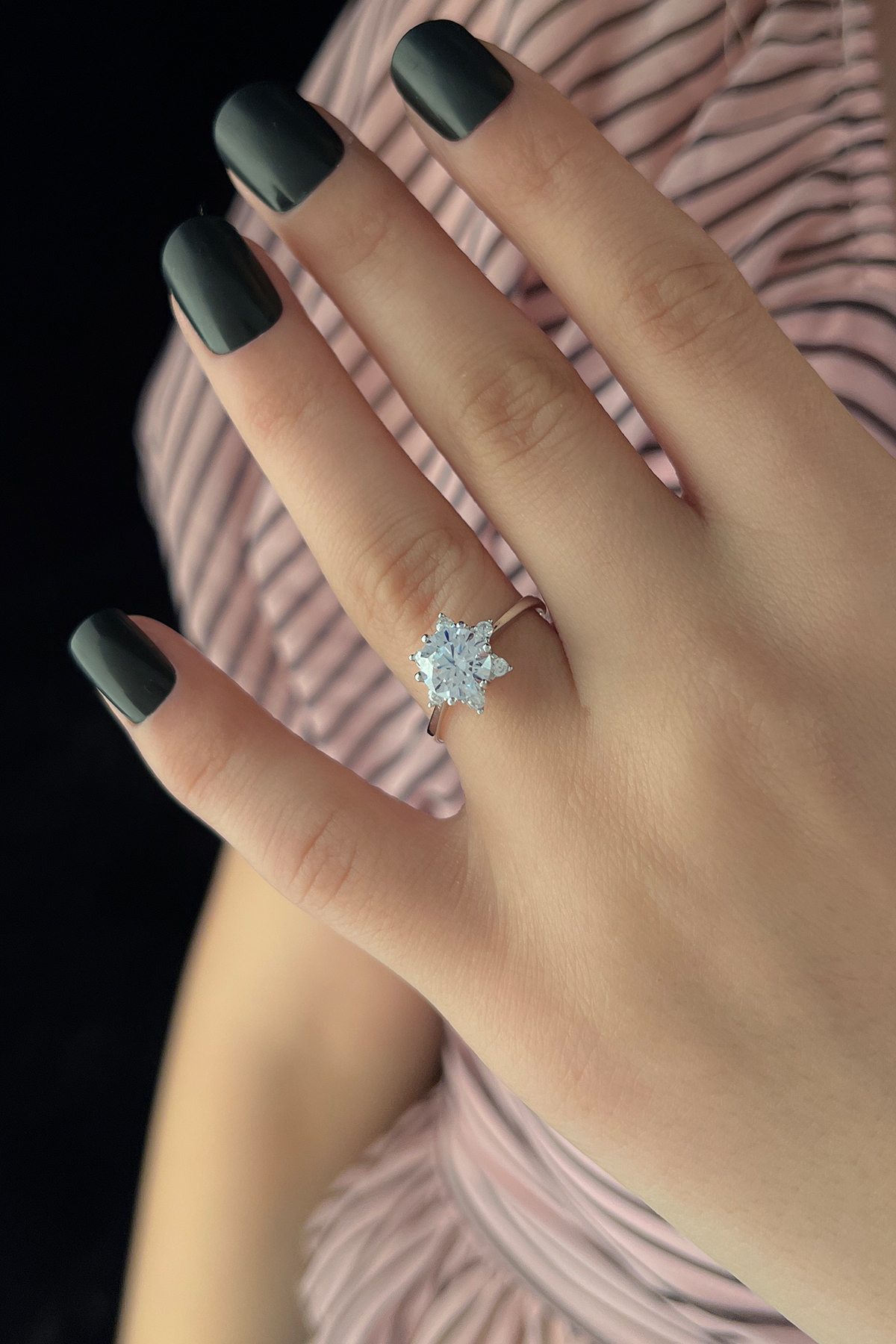 14 Ayar Altın Beyaz Lotus Yüzük 2 - Fiyonk Kuyumculuk (1)