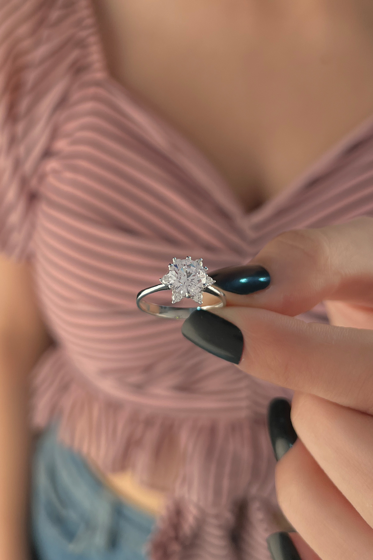 14 Ayar Altın Beyaz Lotus Yüzük 2 - Fiyonk Kuyumculuk (1)