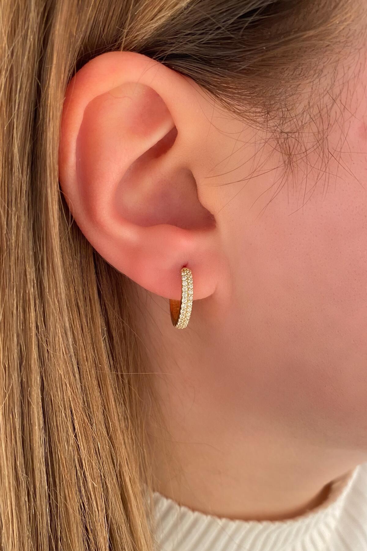 14 Ayar Altın Çift Sıra Taşlı Halka Küpe - Fiyonk Kuyumculuk