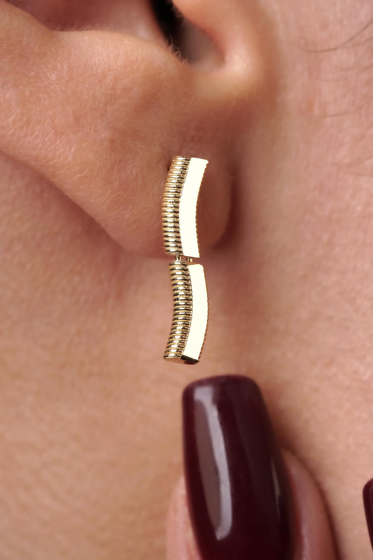 14 Ayar Altın Dalgalı Ajda Küpe - Fiyonk Kuyumculuk (1)