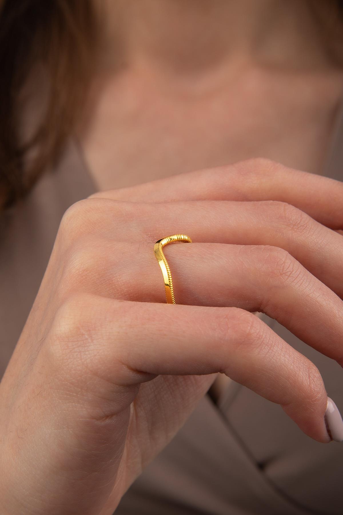 14 Ayar Altın Dalgalı Ajda Yüzük - Fiyonk Kuyumculuk (1)