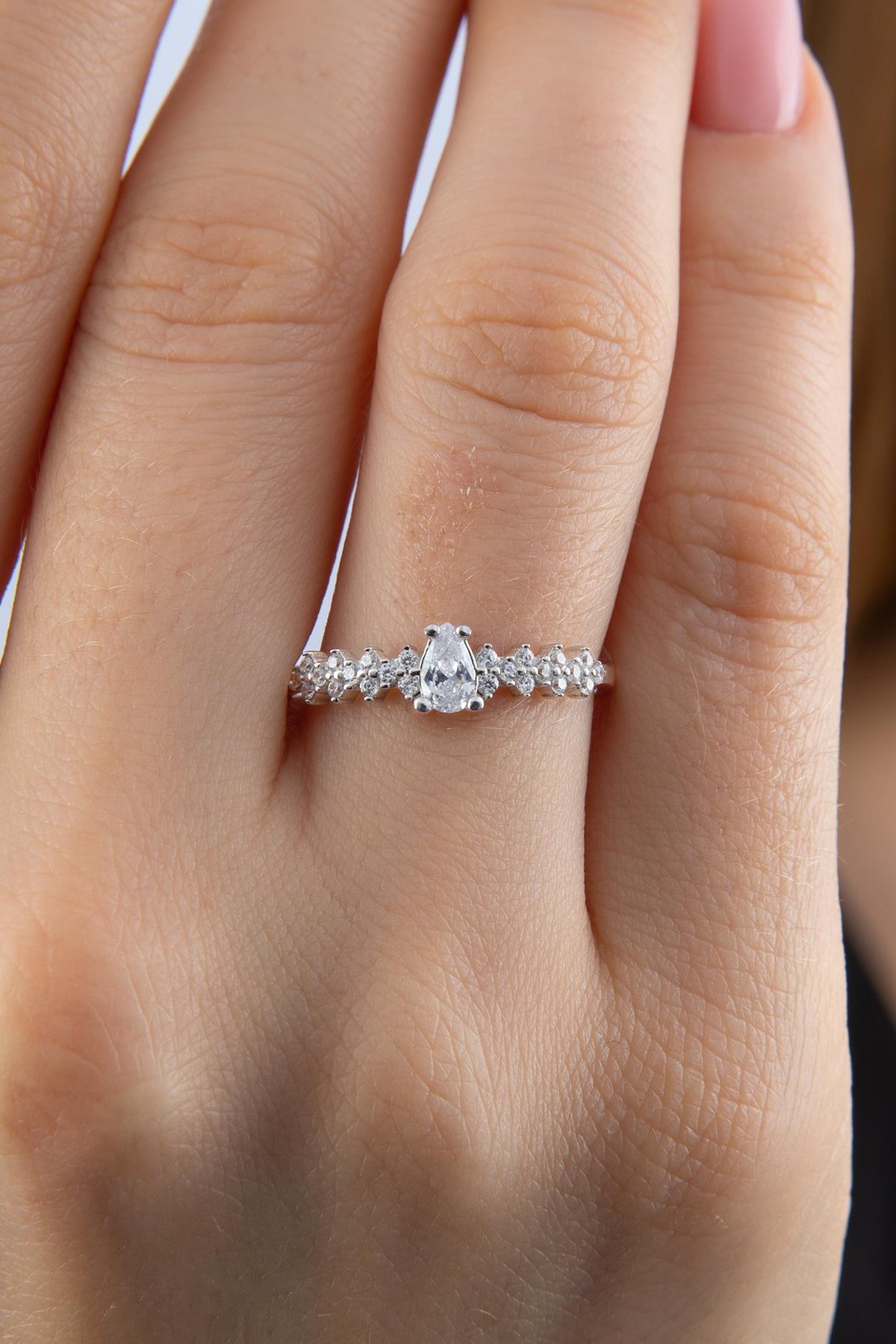 14 Ayar Altın Damla Taş Detaylı Yüzük - Fiyonk Kuyumculuk (1)