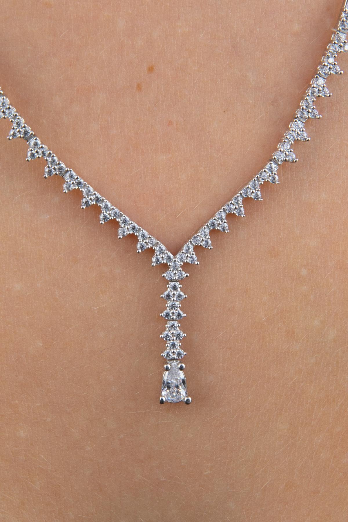 14 Ayar Altın Damla Taş Detaylı Zincirli Kolye - Fiyonk Kuyumculuk (1)