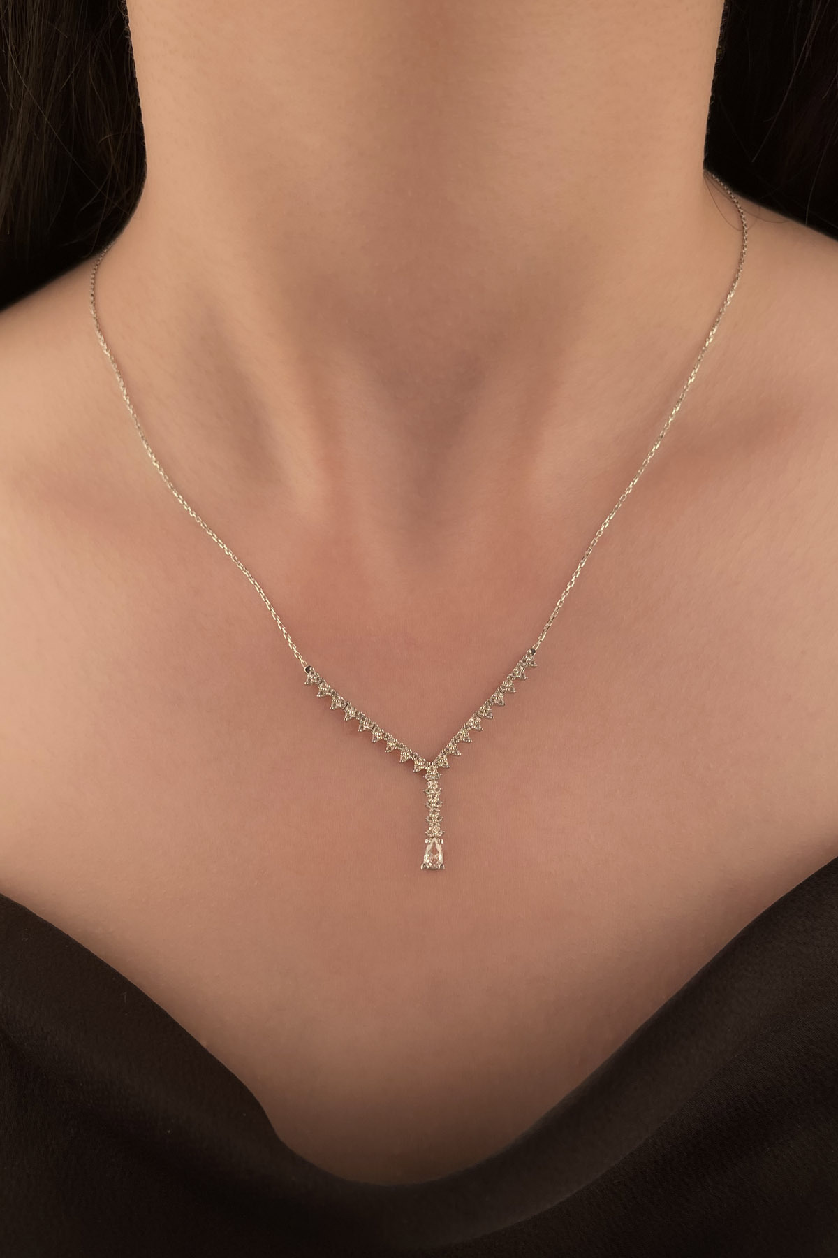 14 Ayar Altın Damla Taş Detaylı Zincirli Kolye - Fiyonk Kuyumculuk (1)