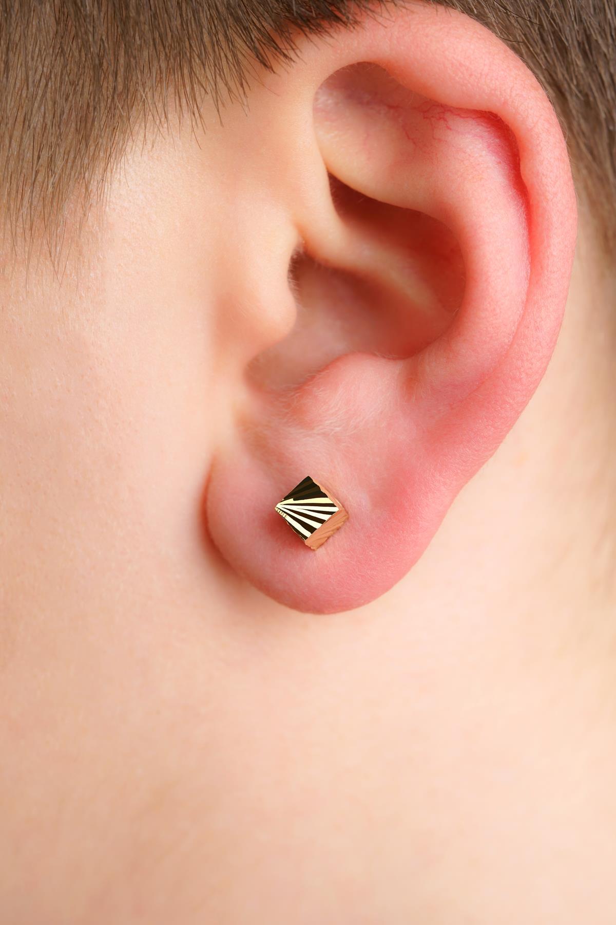 14 Ayar Altın Desenli Küp Küpe Erkek - Fiyonk Kuyumculuk (1)