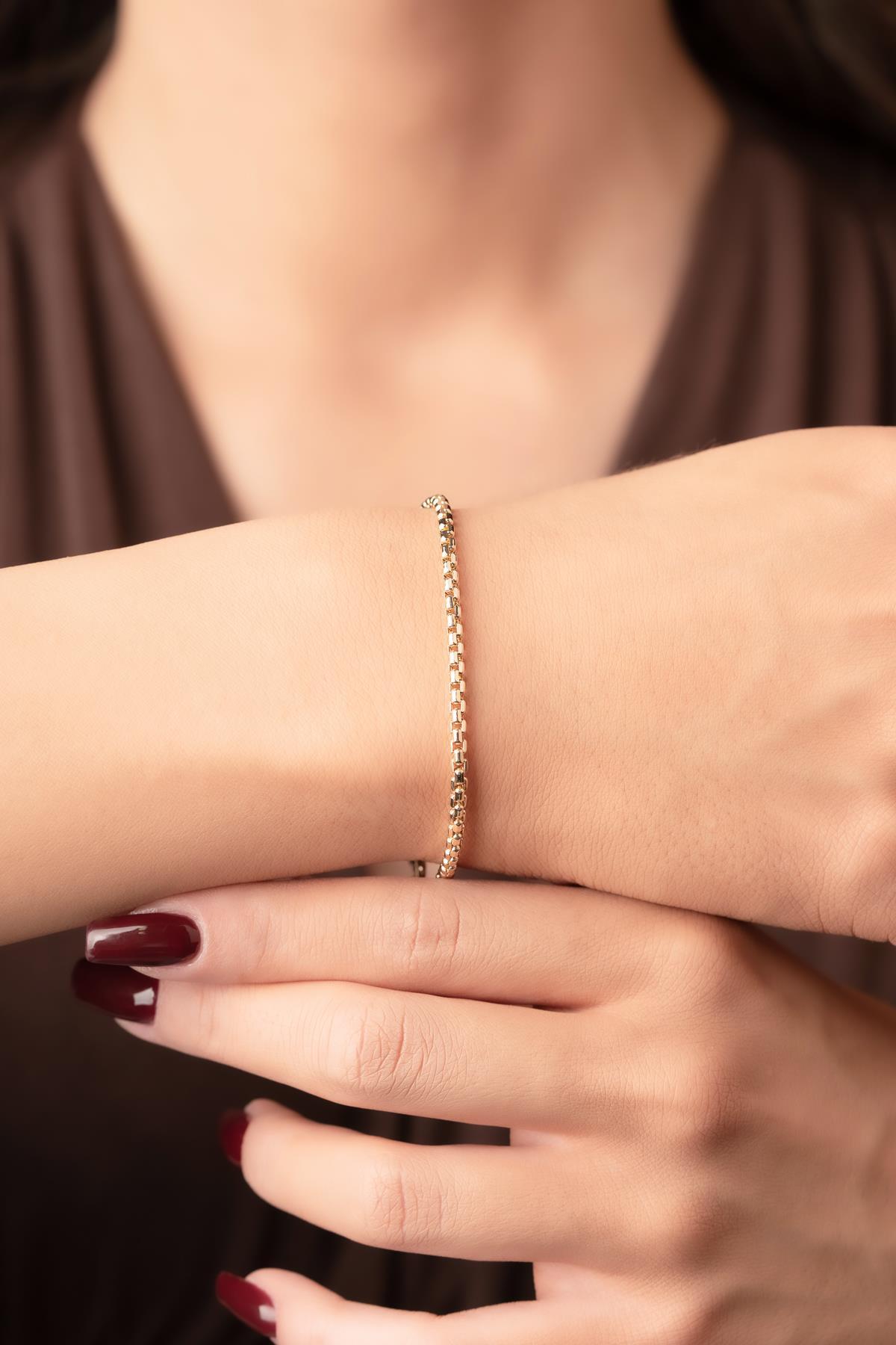 14 Ayar Altın Desenli Küp Zincir Bileklik 2.55 mm - Fiyonk Kuyumculuk