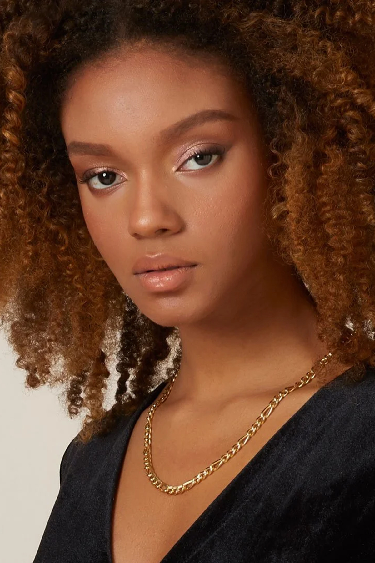 14 Ayar Altın Figaro Yassı Kolye