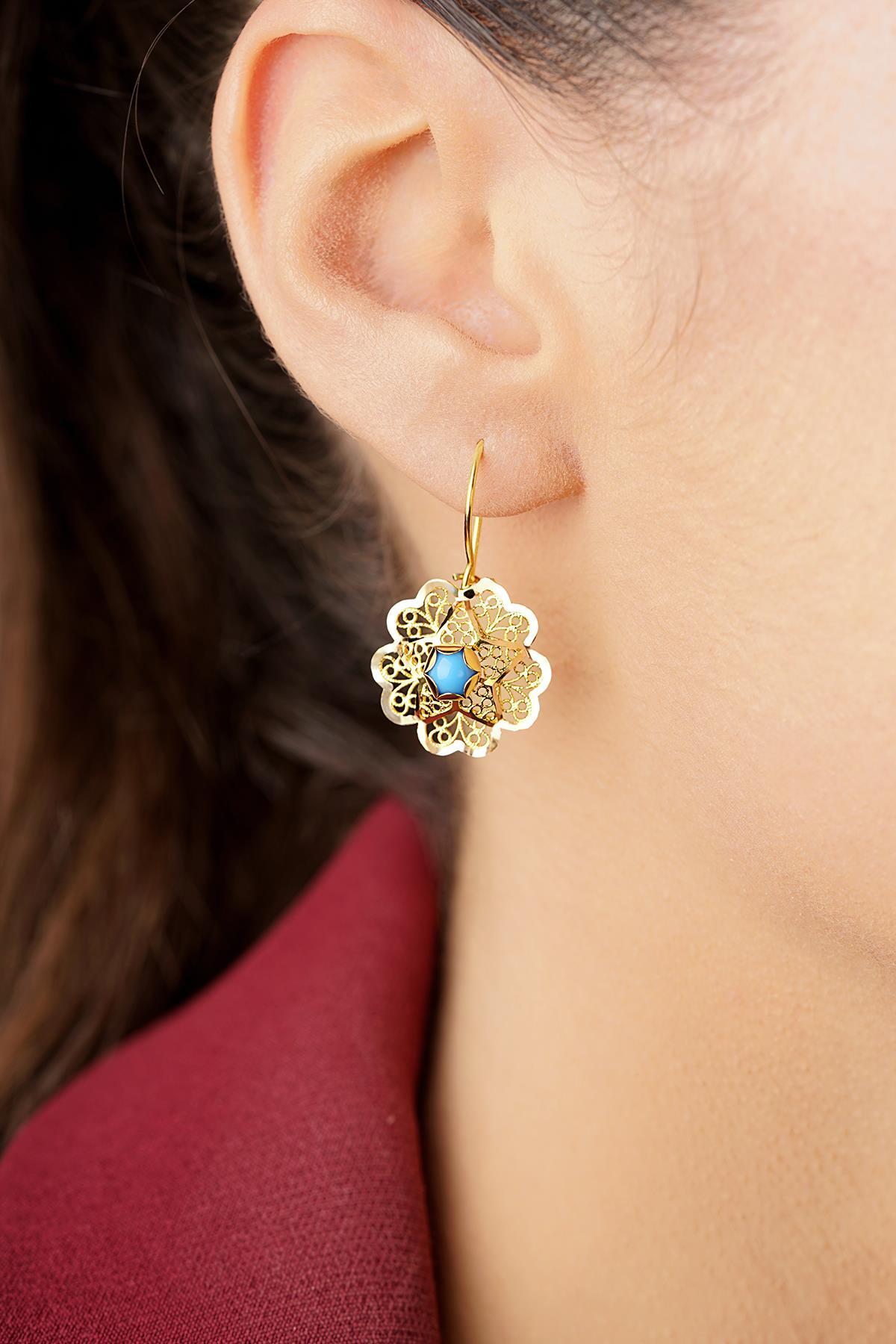 14 Ayar Altın Firuze Taşlı Gül Motifli Telkari Küpe - Anne Küpesi - Fiyonk Kuyumculuk