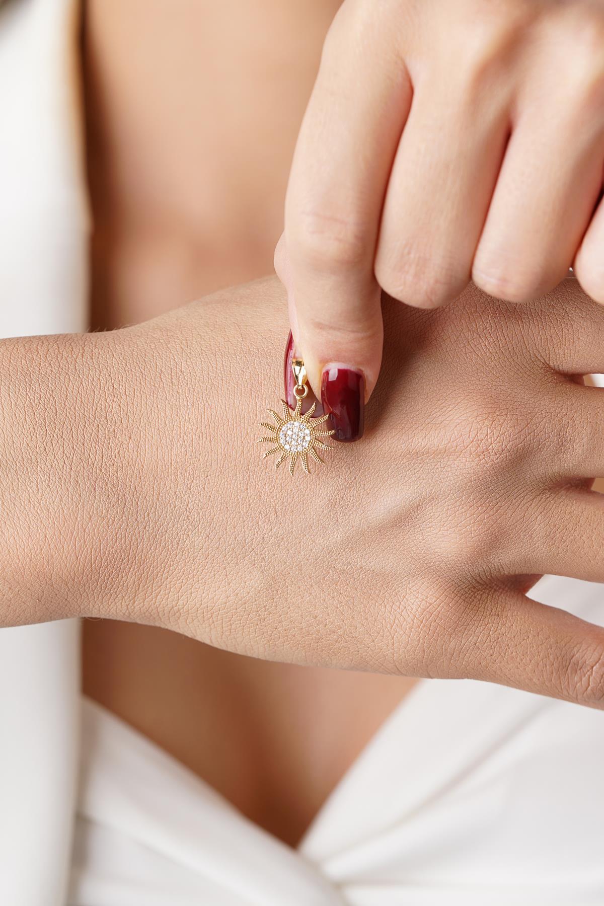 14 Ayar Altın Güneş Kolye Ucu - Fiyonk Kuyumculuk