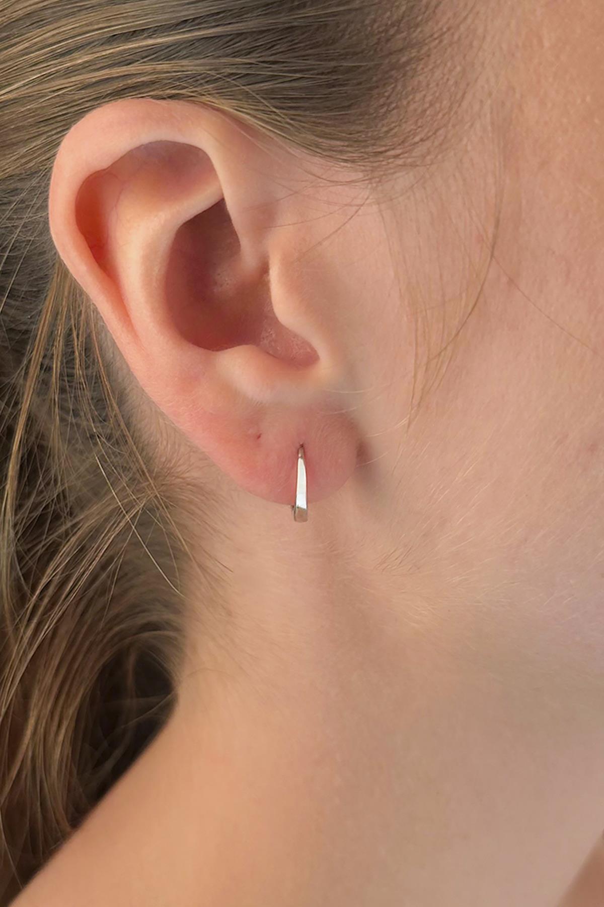 14 Ayar Altın İnce Uçlu Kalın Halka Küpe - Fiyonk Kuyumculuk (1)