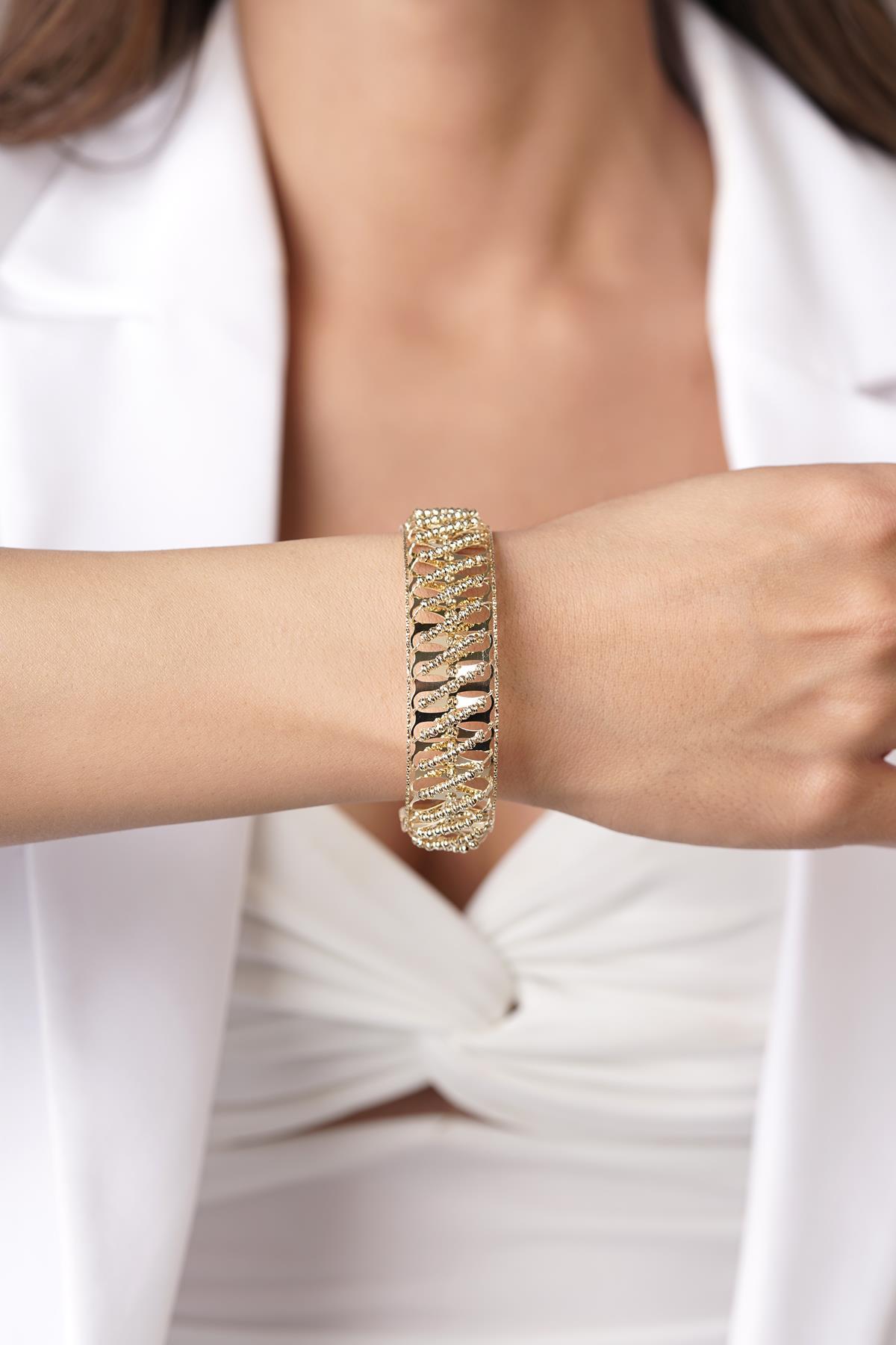 14 Ayar Altın Işıltılı Dorika Kelepçe Bileklik - Fiyonk Kuyumculuk (1)