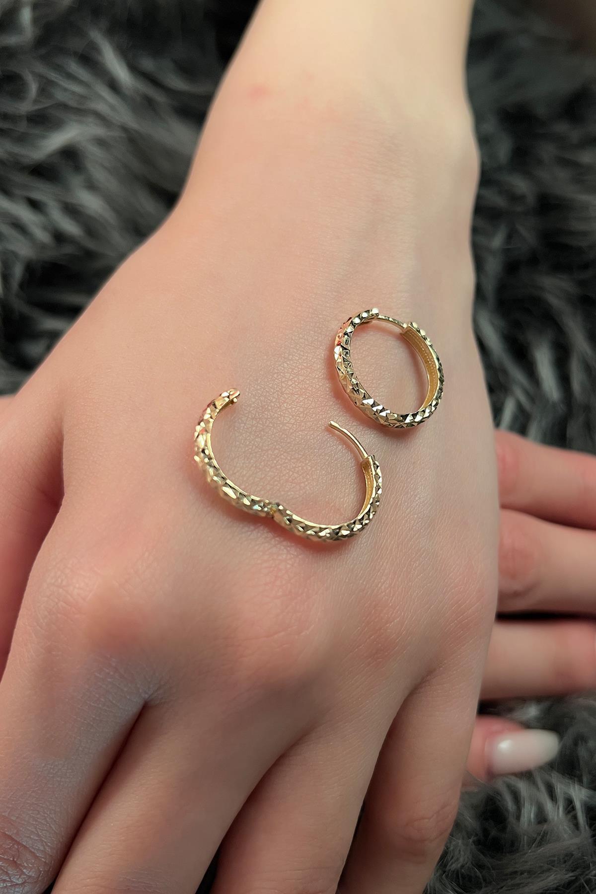 14 Ayar Altın Işıltılı Halka Küpe 5 - Fiyonk Kuyumculuk (1)