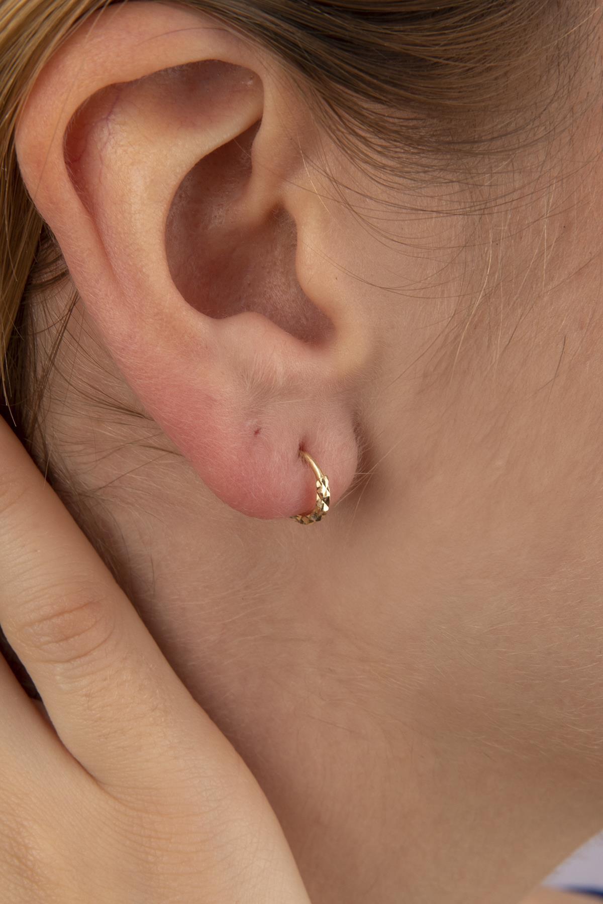 14 Ayar Altın Işıltılı Halka Küpe Küçük - Fiyonk Kuyumculuk (1)