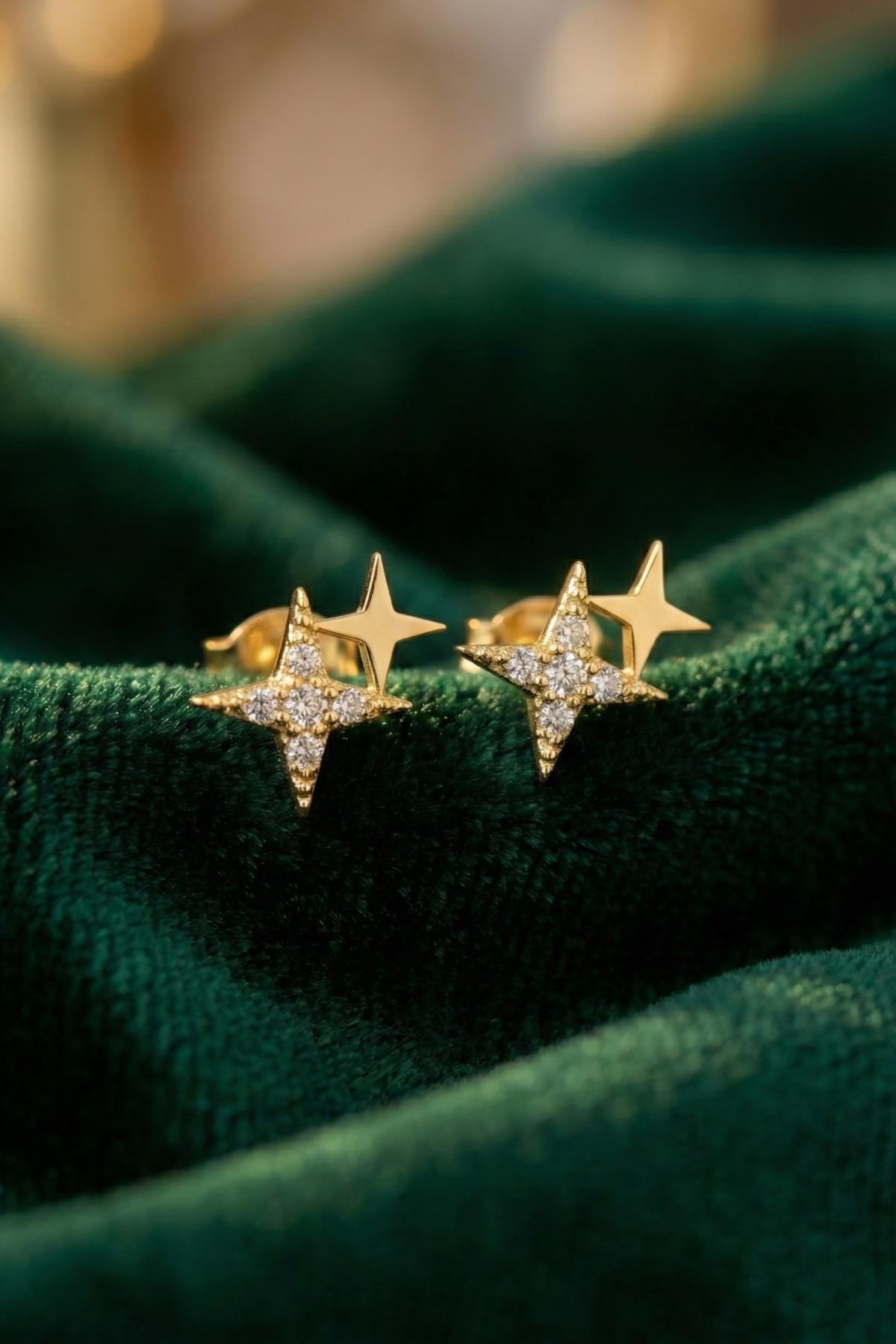 14 Ayar Altın Işıltılı Minik İkili Taşlı Tasarım Yıldız Küpe - Fiyonk Kuyumculuk (1)