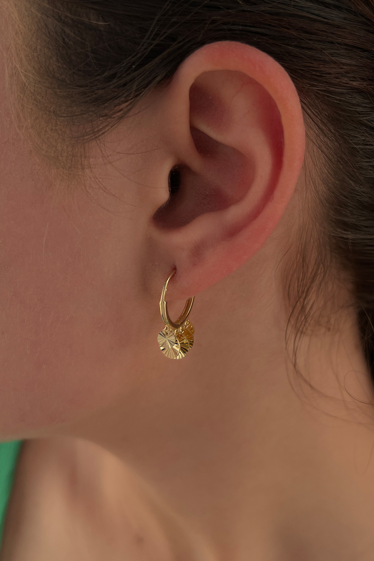 14 Ayar Altın Işıltılı Pul Sallantılı Küpe - Fiyonk Kuyumculuk (1)