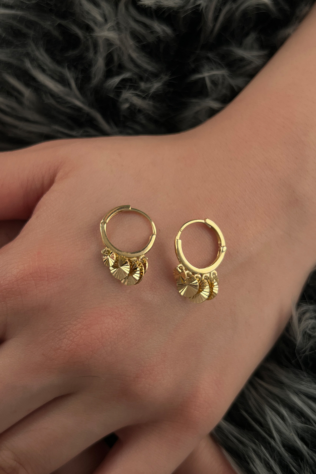 14 Ayar Altın Işıltılı Pul Sallantılı Küpe - Fiyonk Kuyumculuk (1)