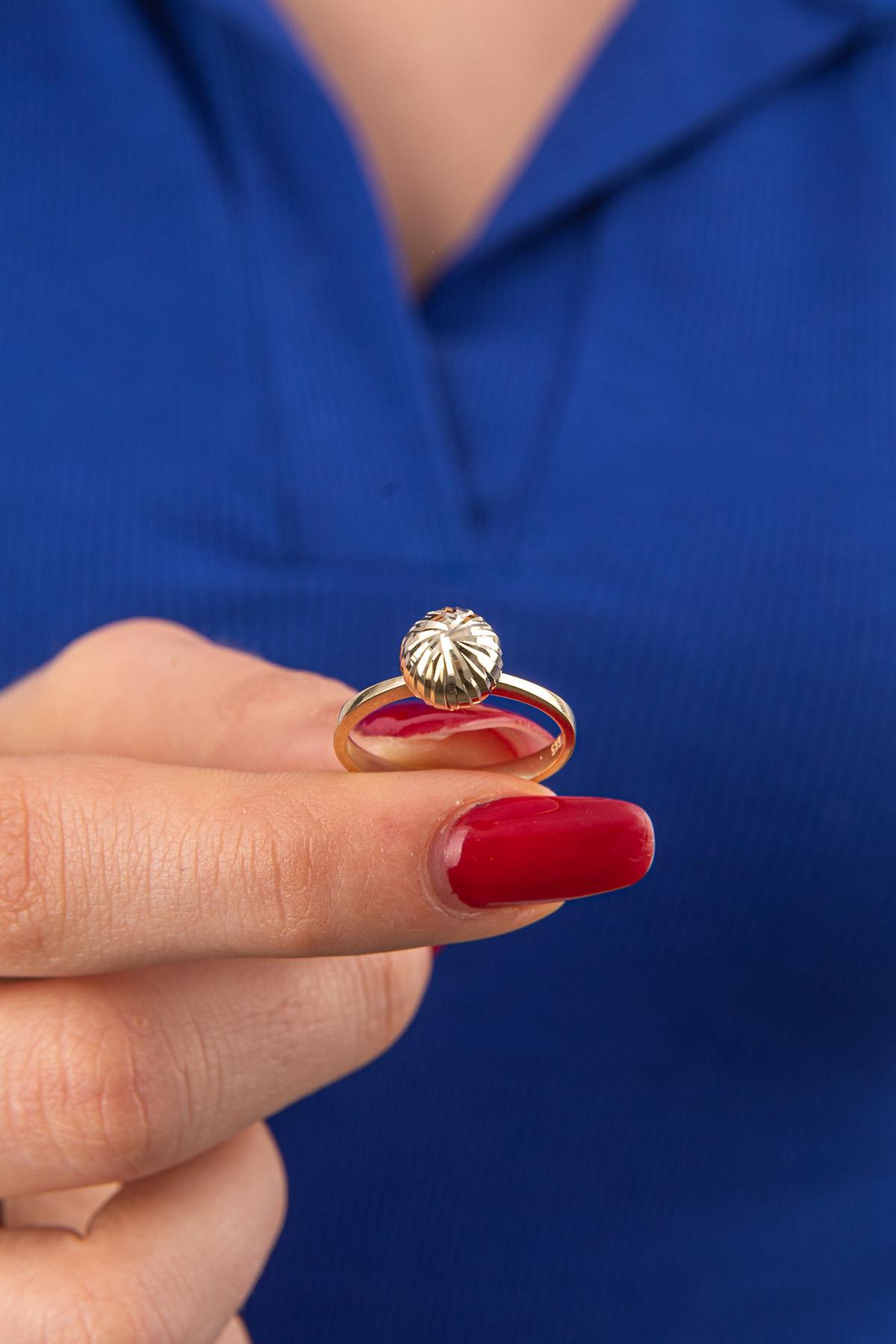 14 Ayar Altın Işıltılı Topçuk Yüzük 4 - Fiyonk Kuyumculuk (1)