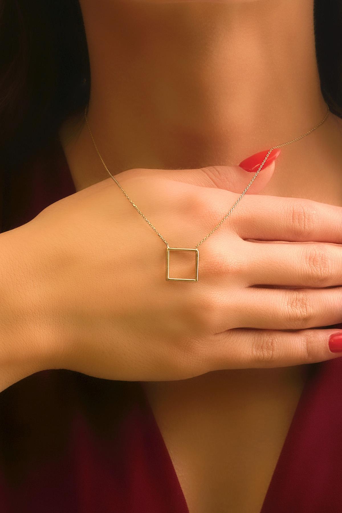 14 Ayar Altın Kare Kolye - Fiyonk Kuyumculuk (1)