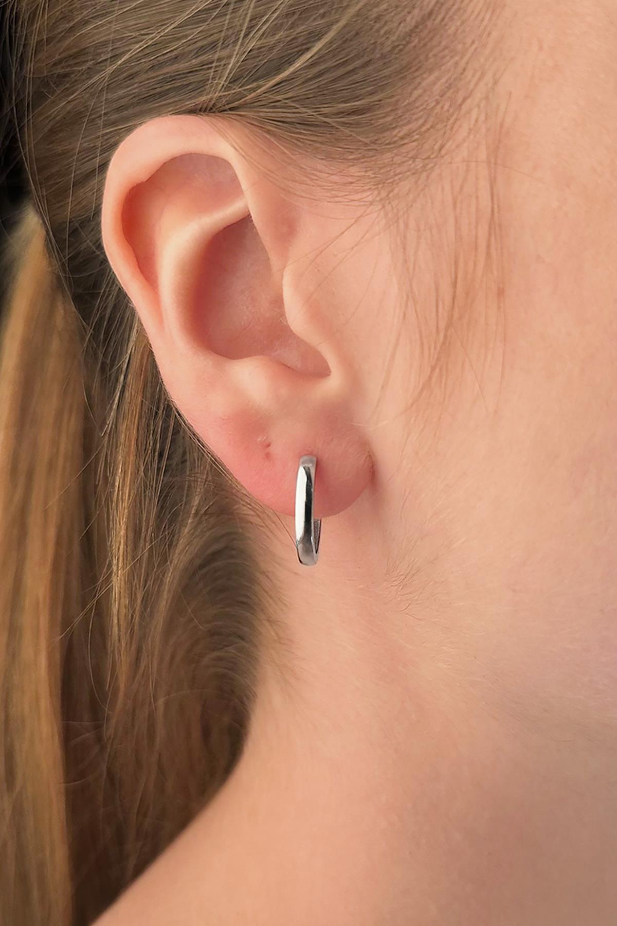 14 Ayar Altın Köşeli Bombeli Orta Halka Küpe - Fiyonk Kuyumculuk (1)