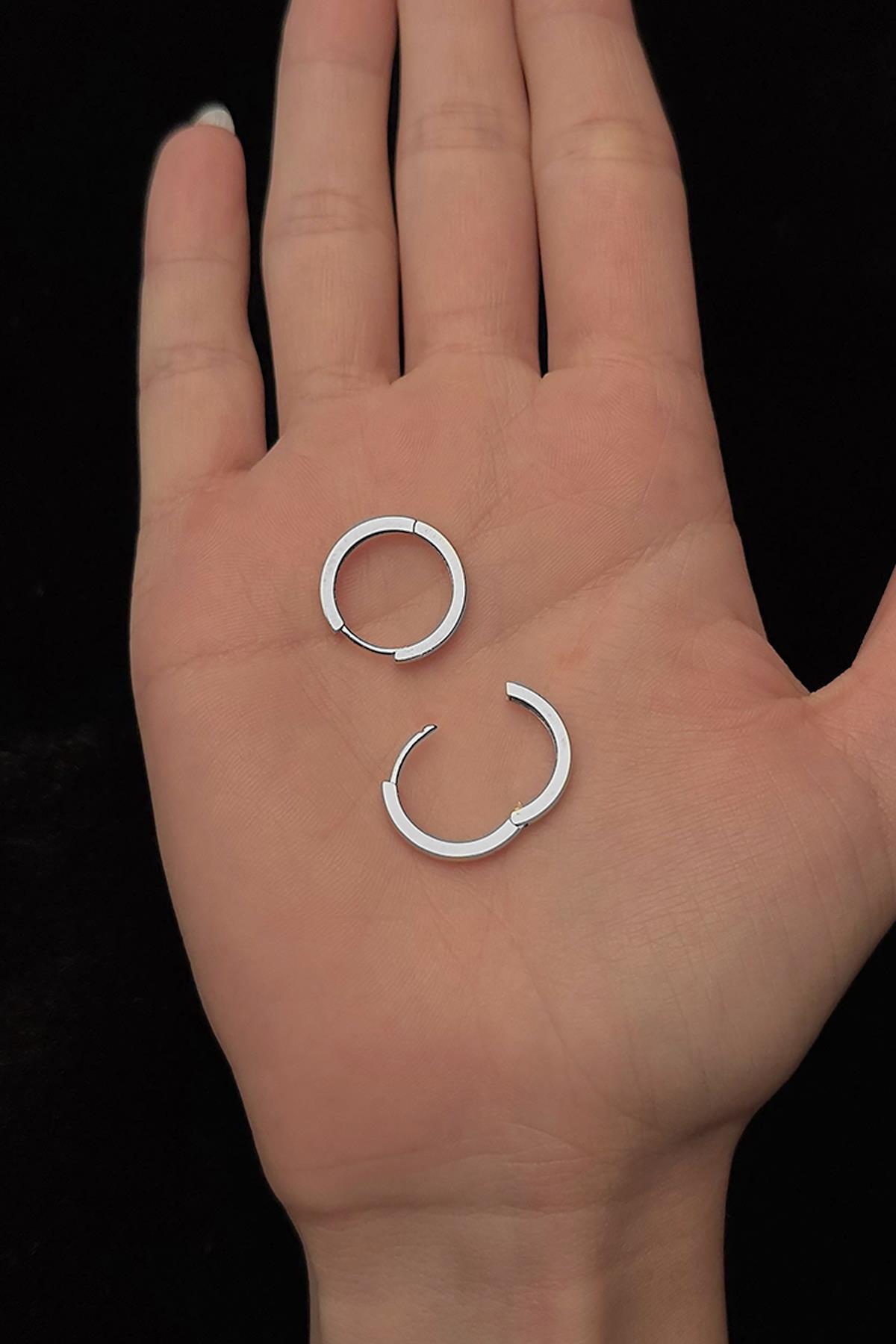 14 Ayar Altın Köşeli Bombeli Orta Halka Küpe - Fiyonk Kuyumculuk (1)