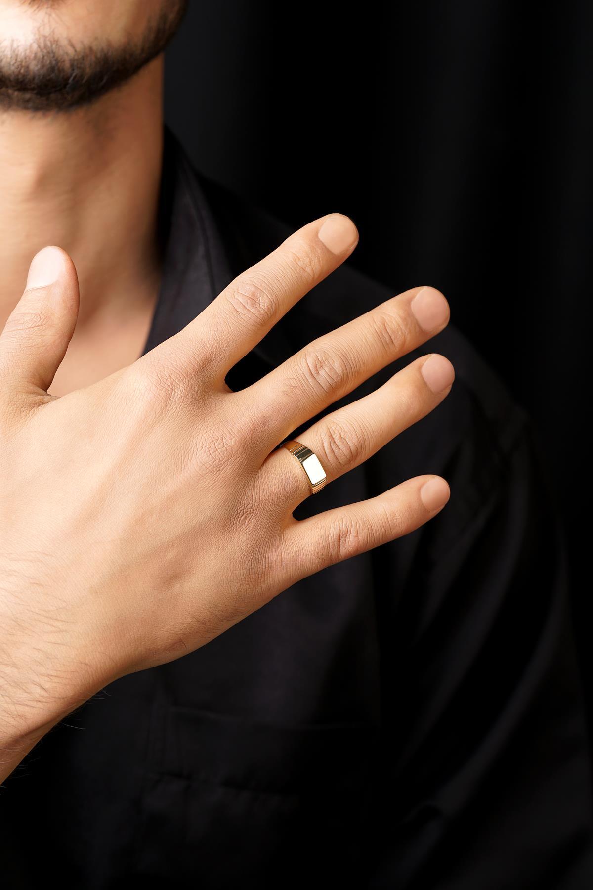 14 Ayar Altın Köşeli Şövalye Erkek Yüzük - Fiyonk Kuyumculuk (1)