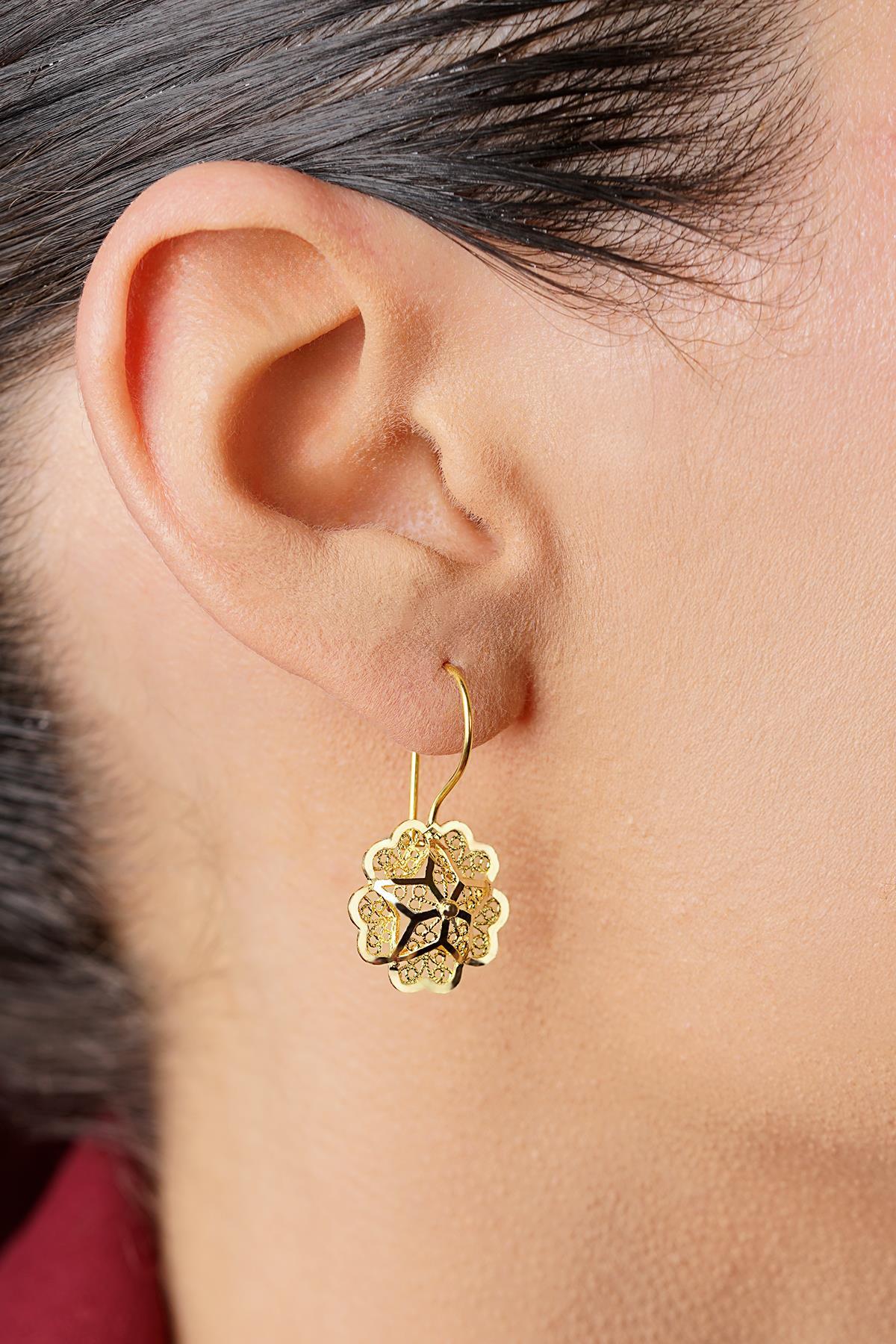 14 Ayar Altın Küçük Gül Motifli Telkari Küpe - Anne Küpesi - Fiyonk Kuyumculuk (1)