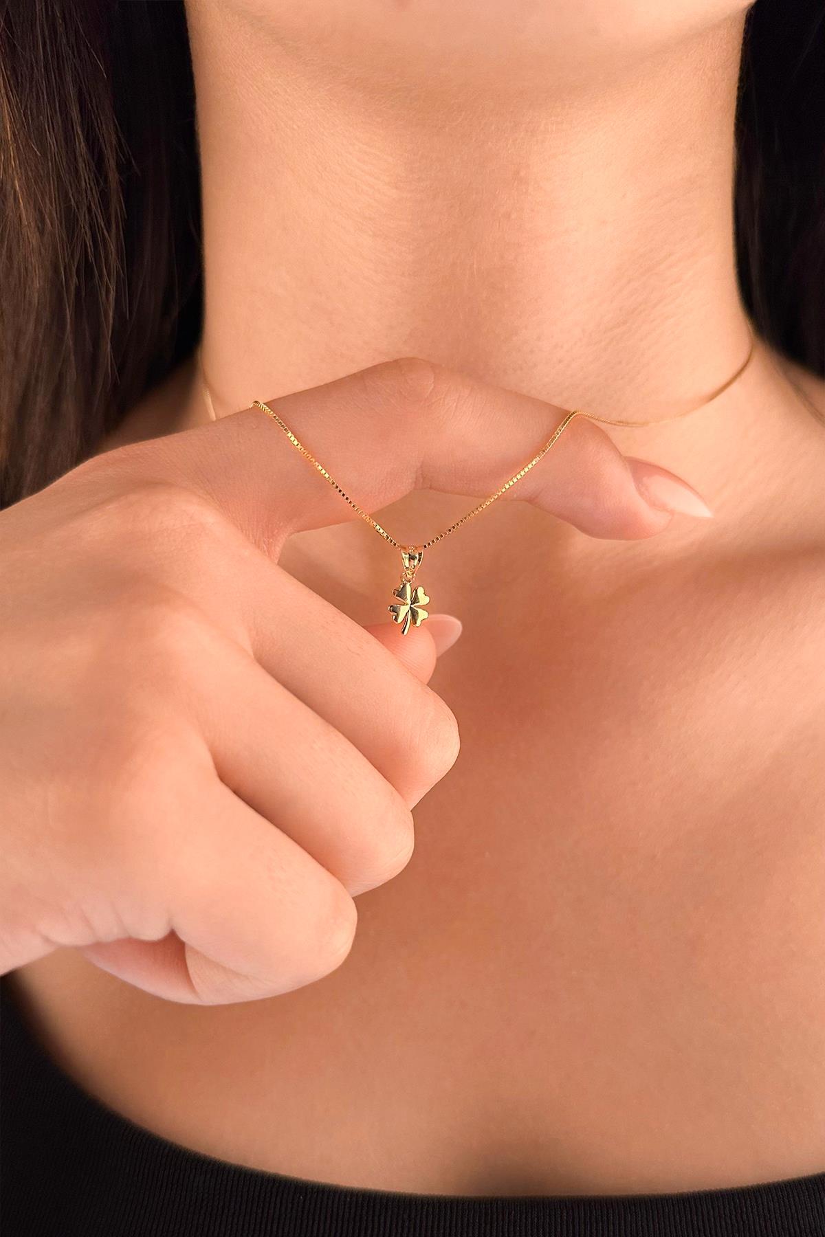 14 Ayar Altın Küp Zincir Yonca Uçlu Kolye - Fiyonk Kuyumculuk (1)