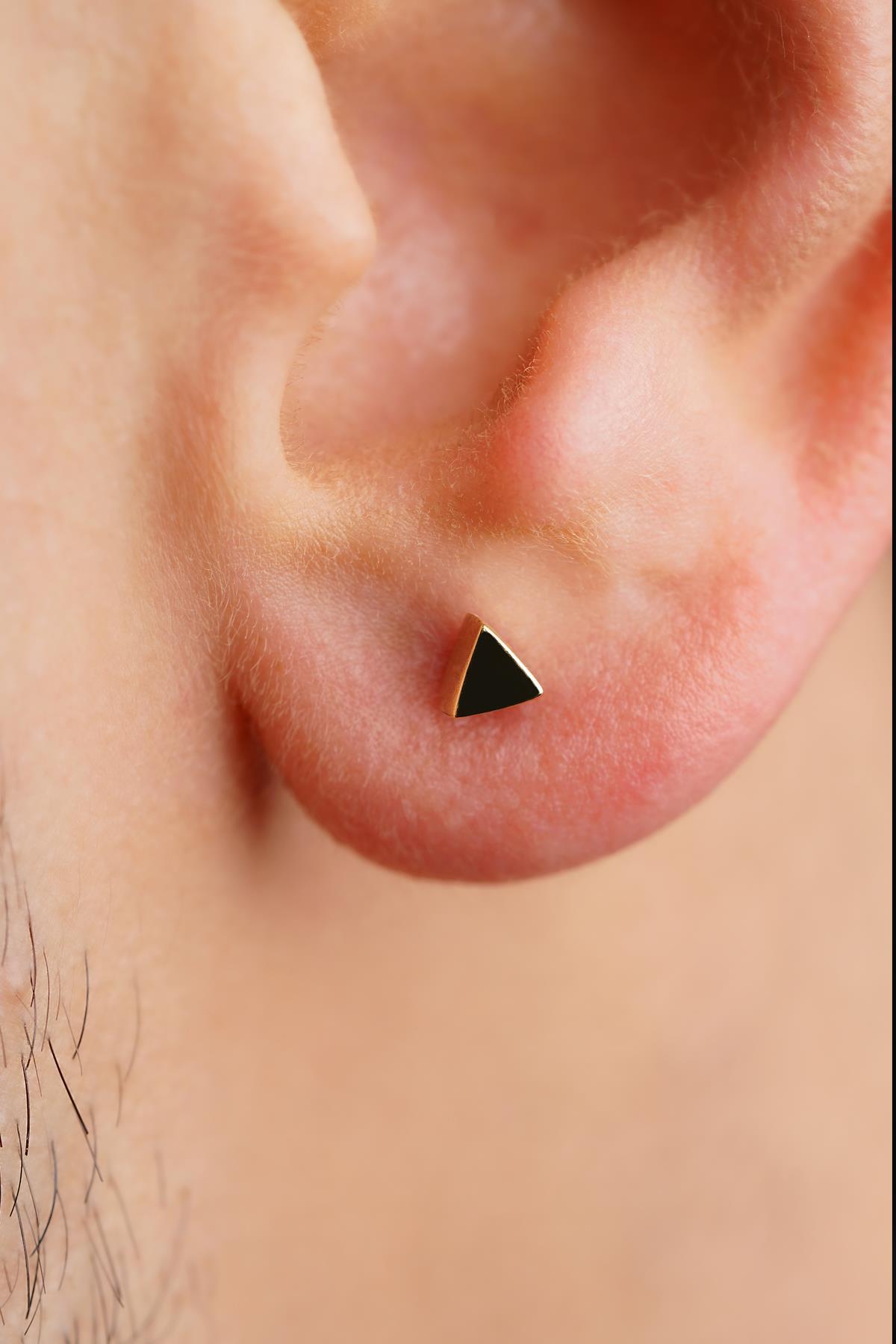 14 Ayar Altın Mini Üçgen Küpe Erkek - Fiyonk Kuyumculuk (1)