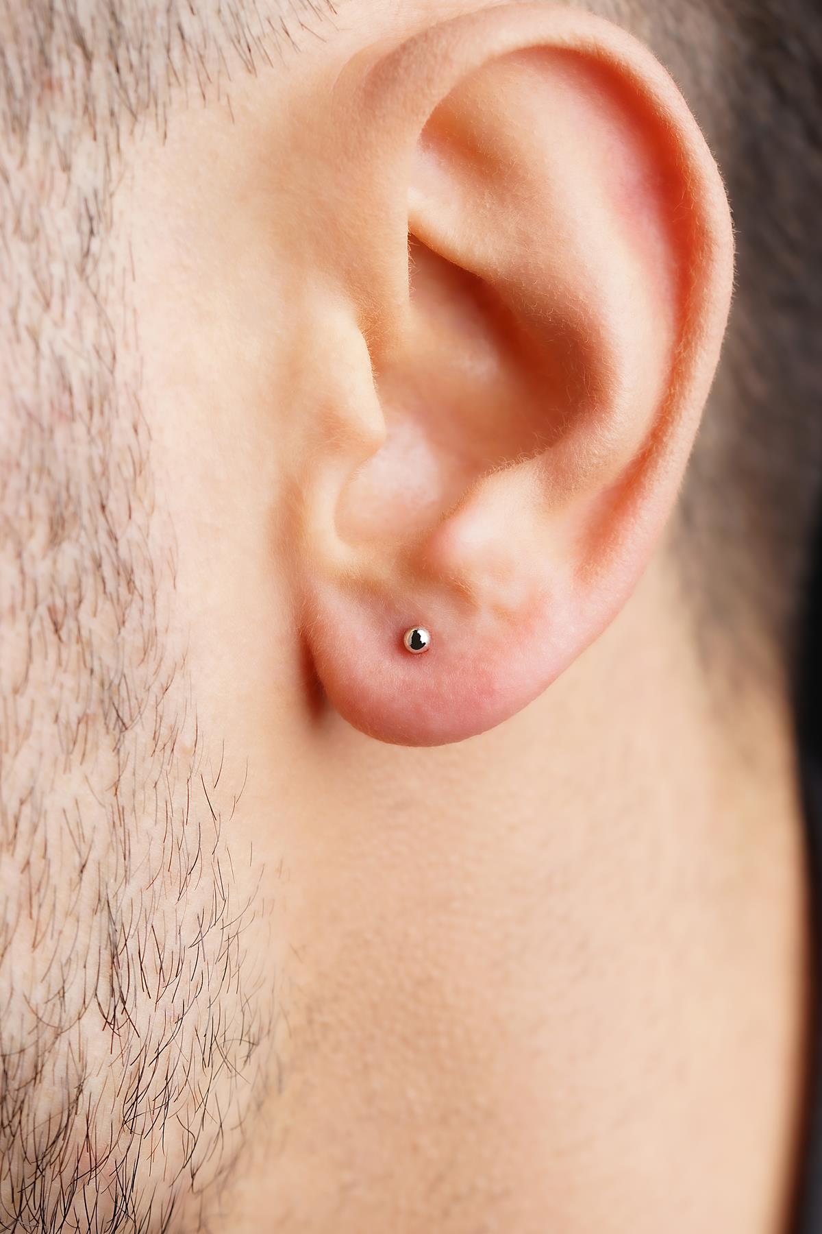 14 Ayar Altın Mini Yuvarlak Top Küpe Erkek - Fiyonk Kuyumculuk (1)