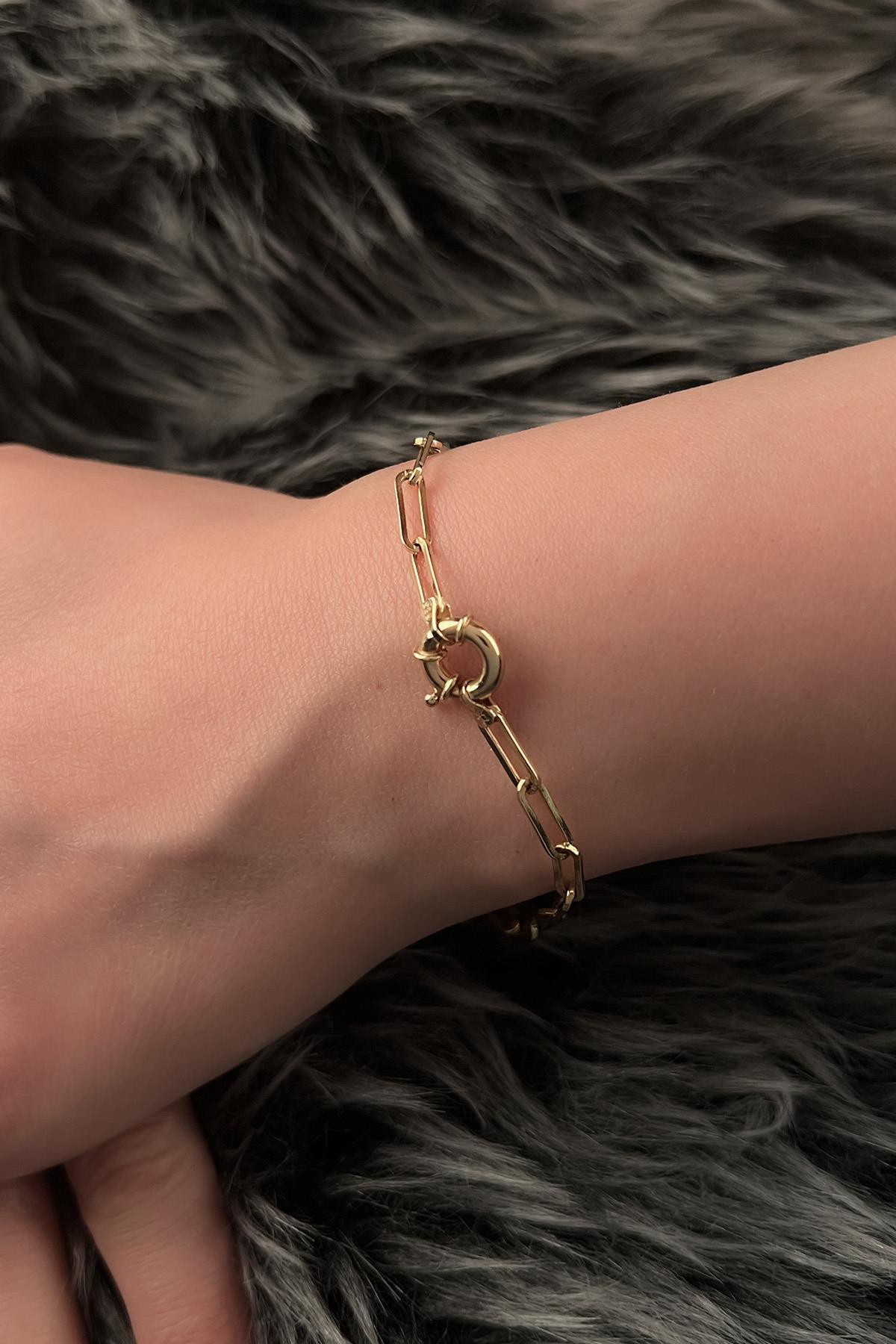 14 Ayar Altın Omega Kilit Detaylı Ataç Bileklik 5 mm - Fiyonk Kuyumculuk (1)