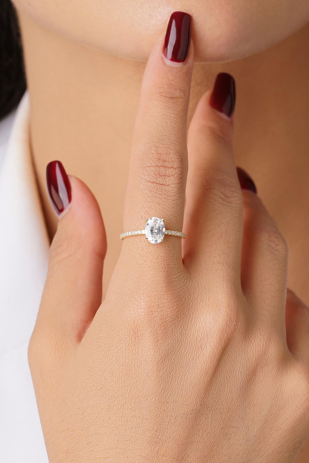 14 Ayar Altın Oval Baget Taşlı Yüzük - Fiyonk Kuyumculuk (1)