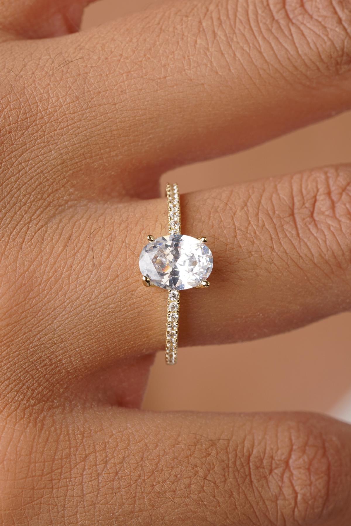 14 Ayar Altın Oval Baget Taşlı Yüzük - Fiyonk Kuyumculuk (1)