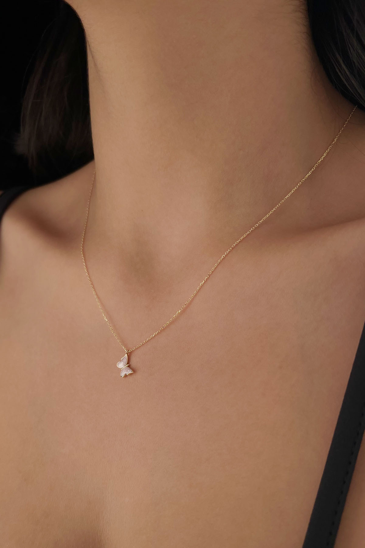 14 Ayar Altın Pembe Mineli Kelebek Kolye - Fiyonk Kuyumculuk (1)