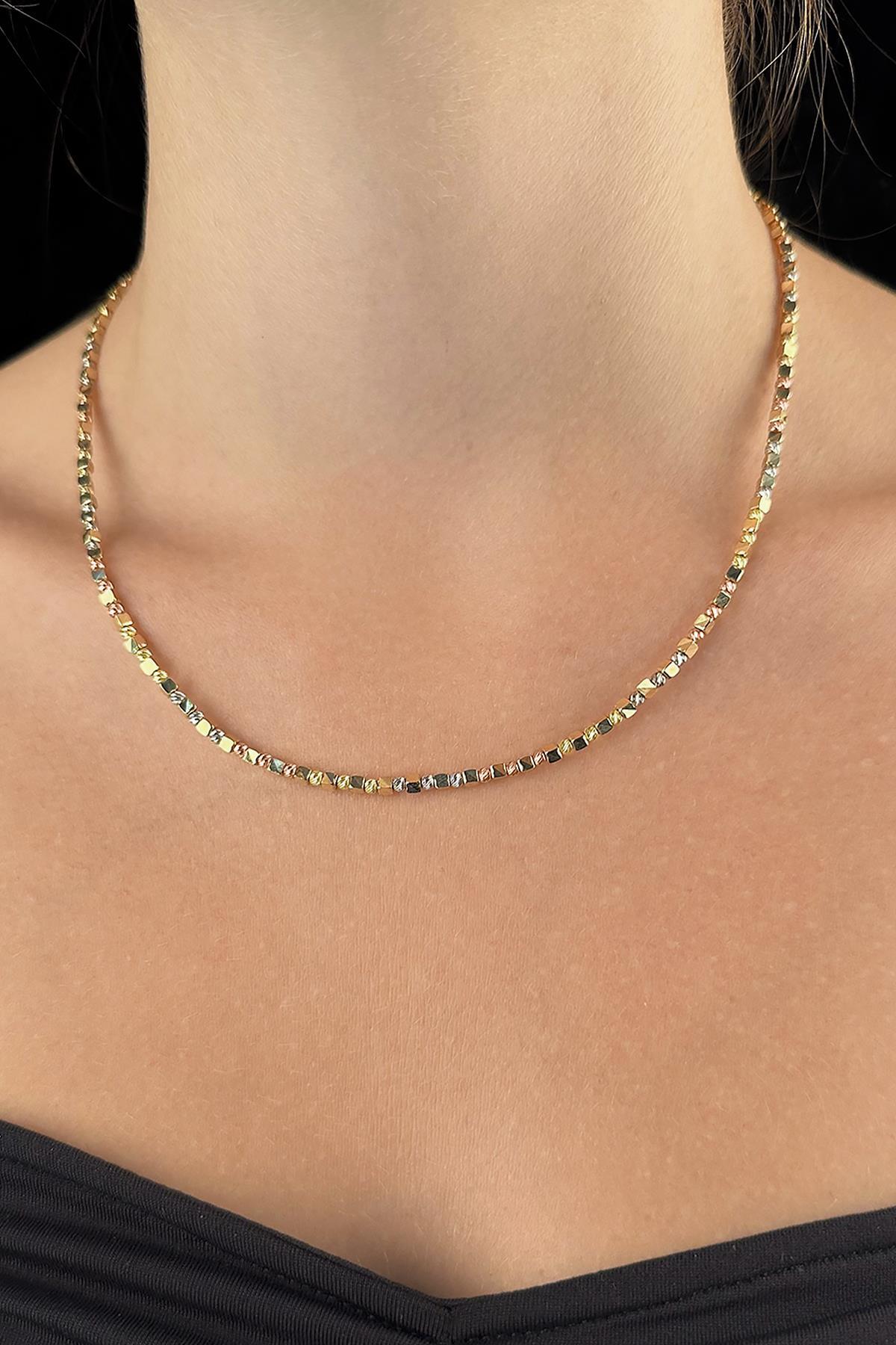 14 Ayar Altın Renkli Dorika Top Detaylı Küp Kolye - Fiyonk Kuyumculuk (1)