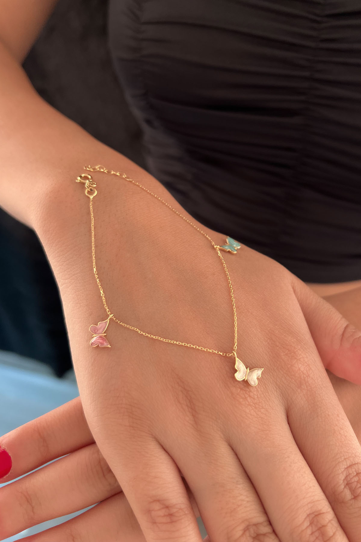 14 Ayar Altın Renkli Üç Kelebek Bileklik 2 - Fiyonk Kuyumculuk (1)