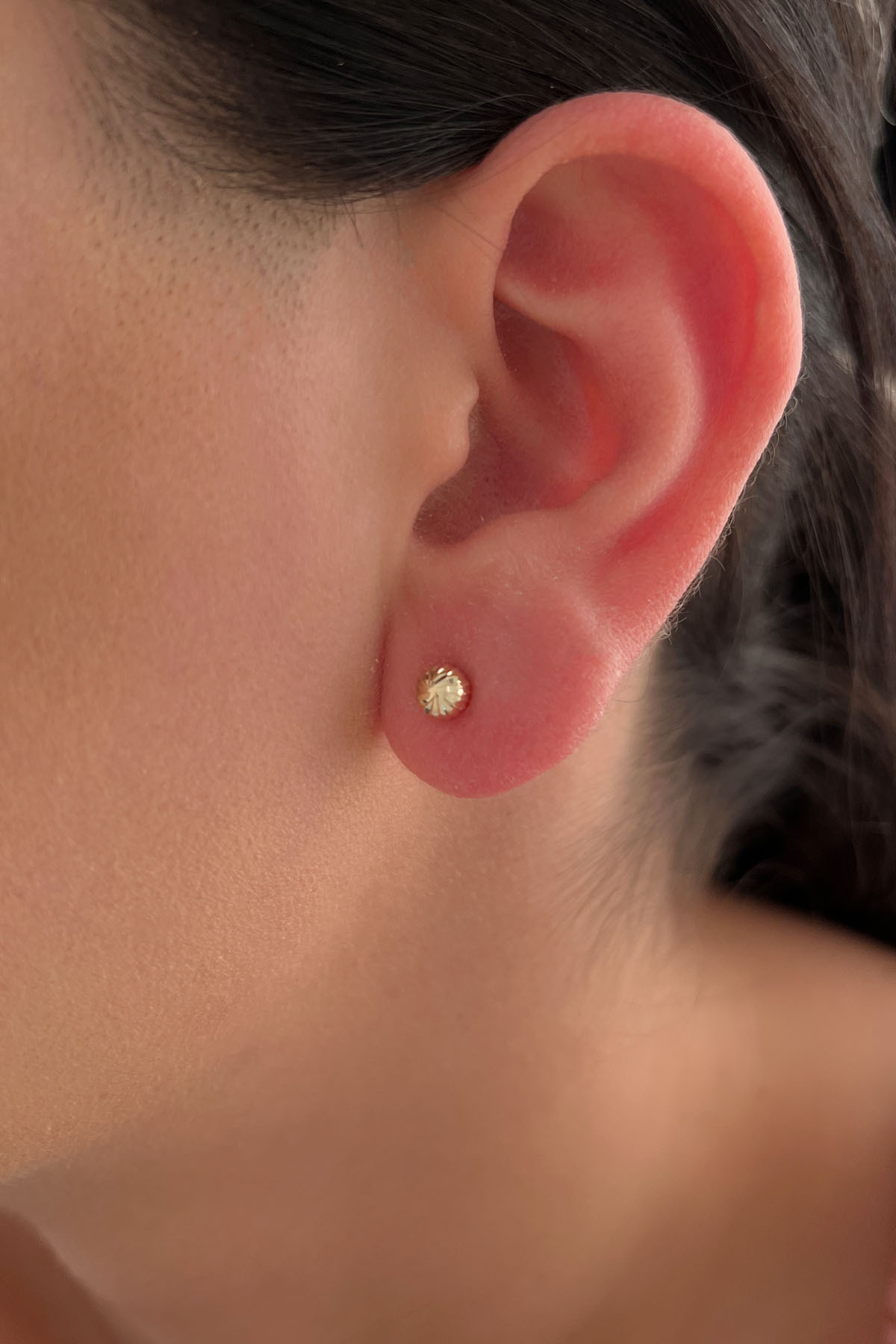 14 Ayar Altın Sarı Işıltılı Top Küpe Küçük - Fiyonk Kuyumculuk