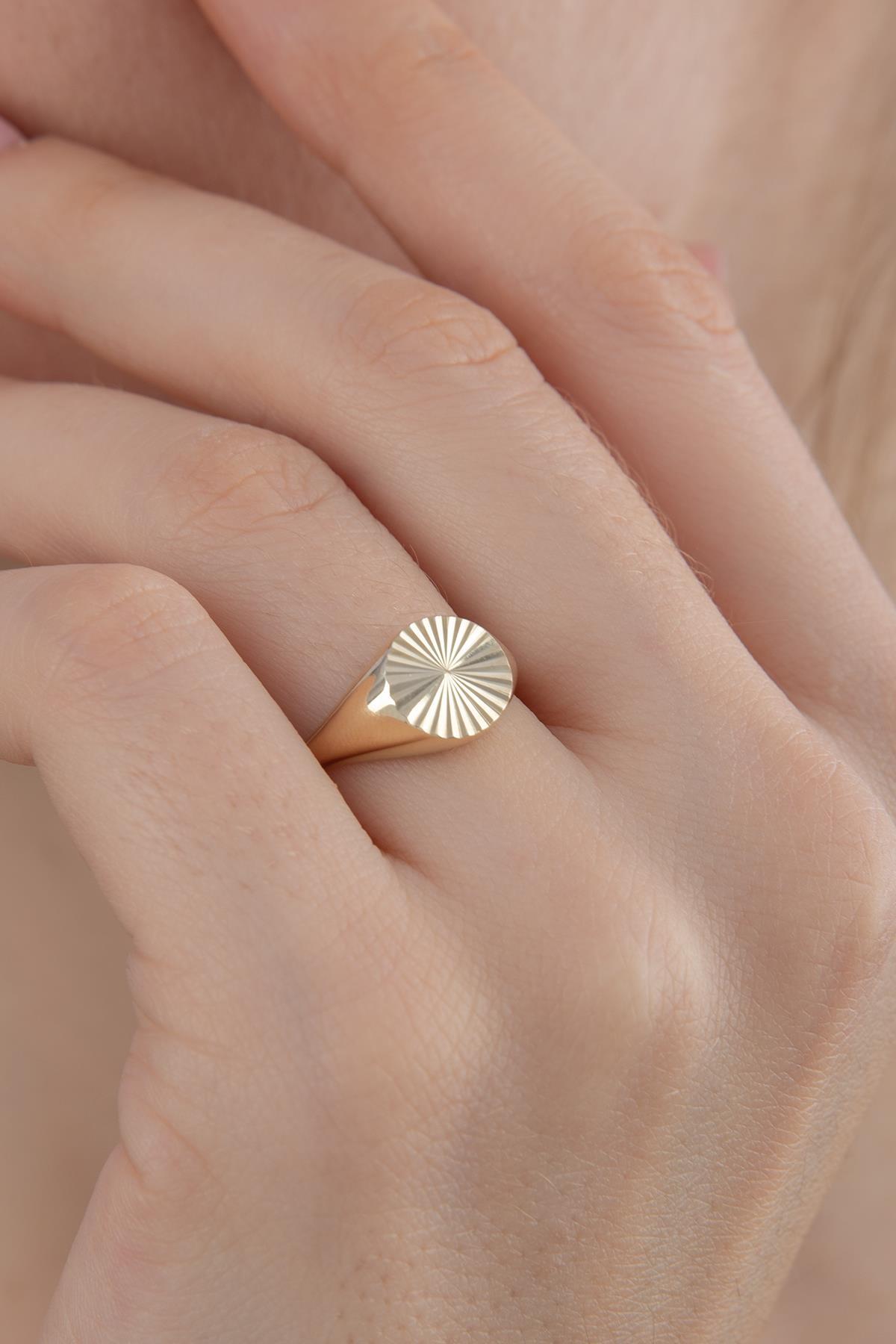 14 Ayar Altın Shine Yüzük - Fiyonk Kuyumculuk