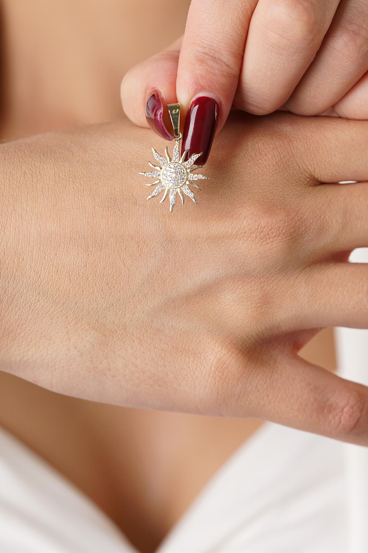 14 Ayar Altın Taş Detaylı Güneş Kolye Ucu - Fiyonk Kuyumculuk (1)