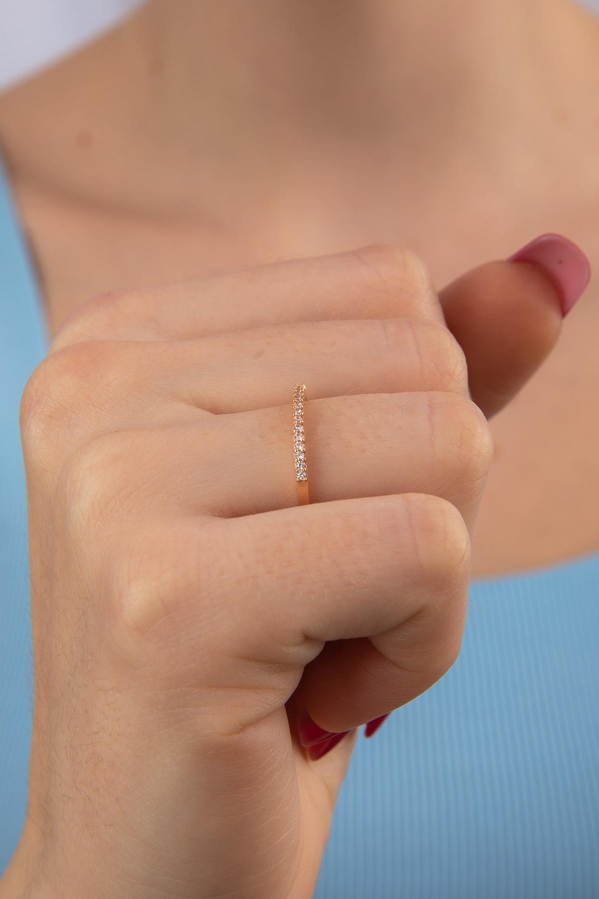 14 Ayar Altın Taş Sıralı Yüzük - Fiyonk Kuyumculuk (1)