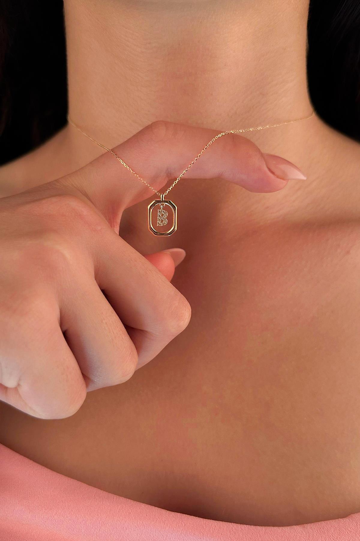 14 Ayar Altın Taşlı B Harfli Kolye - Fiyonk Kuyumculuk (1)