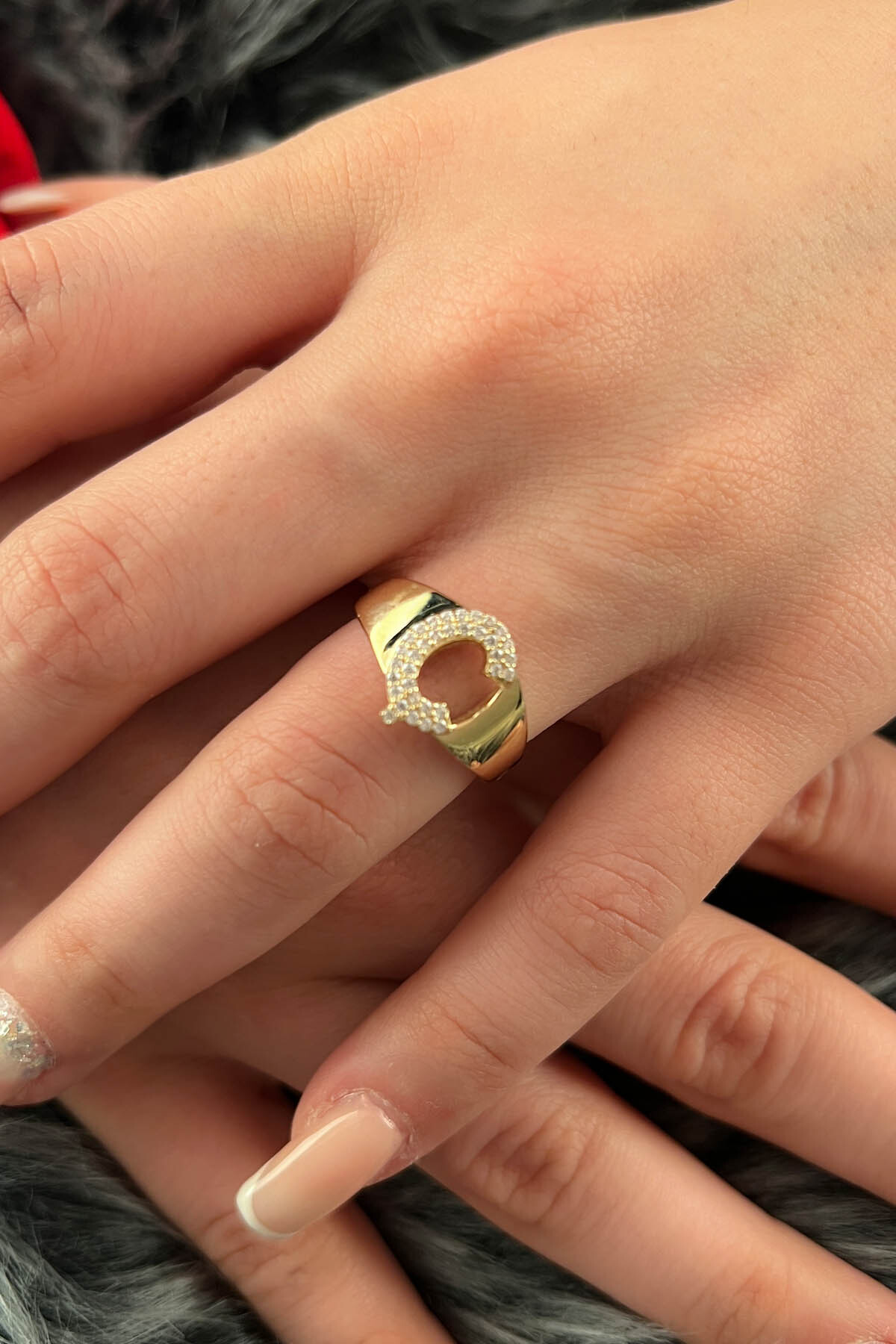 14 Ayar Altın Taşlı Ç Harfli Yüzük - Fiyonk Kuyumculuk (1)