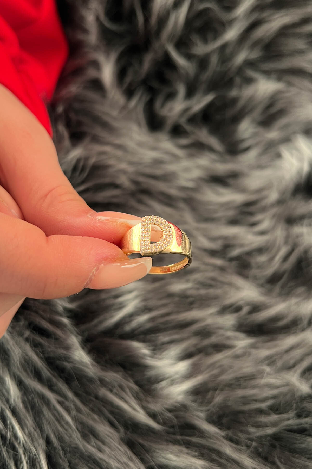 14 Ayar Altın Taşlı D Harfli Yüzük - Fiyonk Kuyumculuk (1)