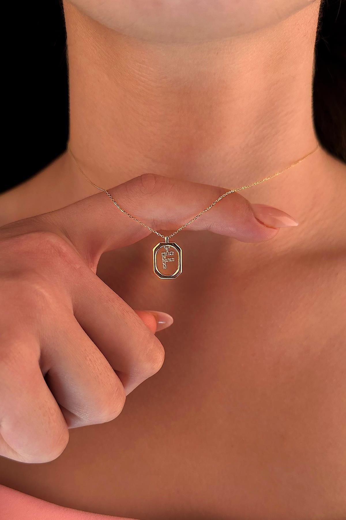 14 Ayar Altın Taşlı F Harfli Kolye - Fiyonk Kuyumculuk (1)